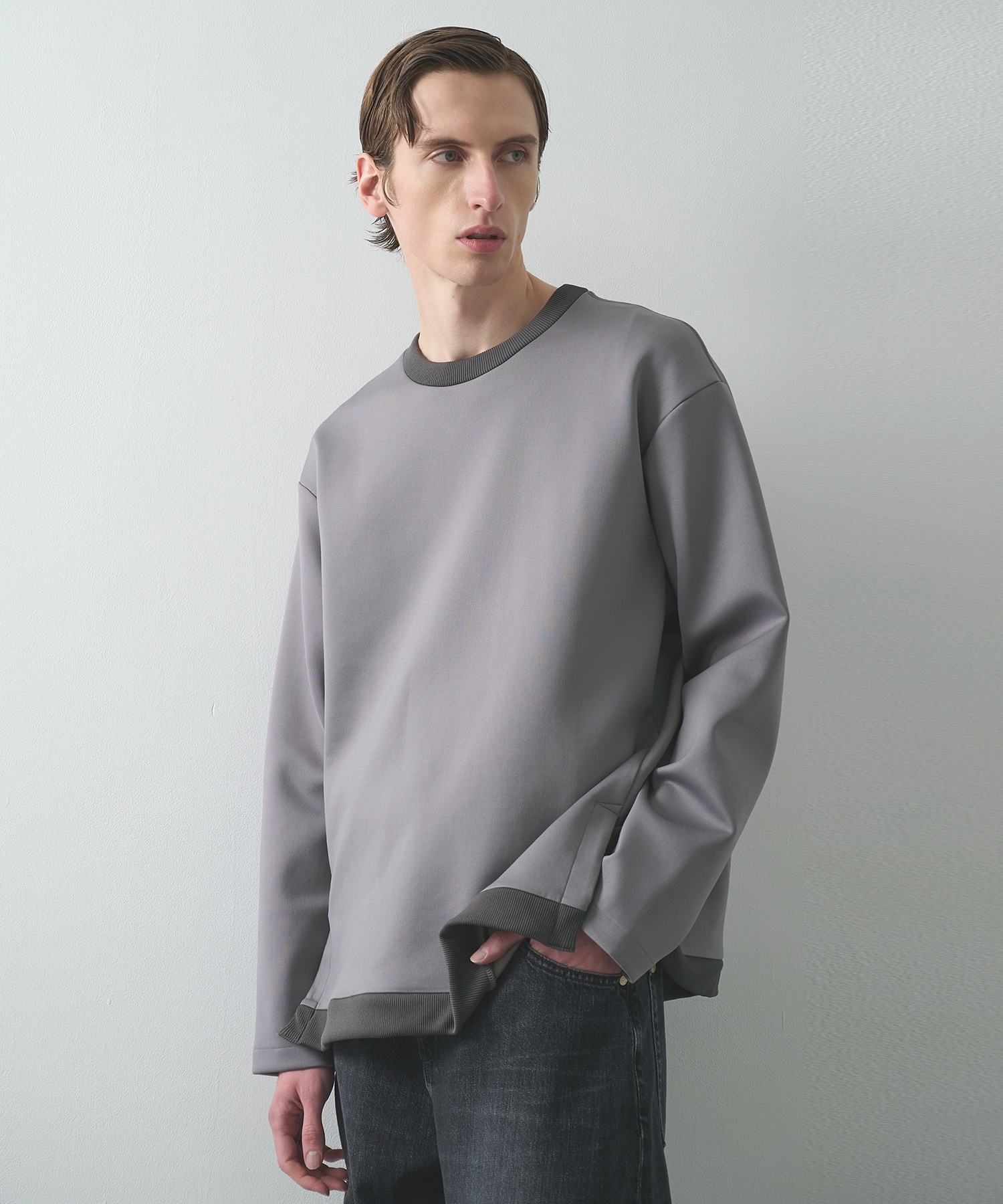 FEELS GOOD SIDESLIT SWEAT			 STUDIOUS