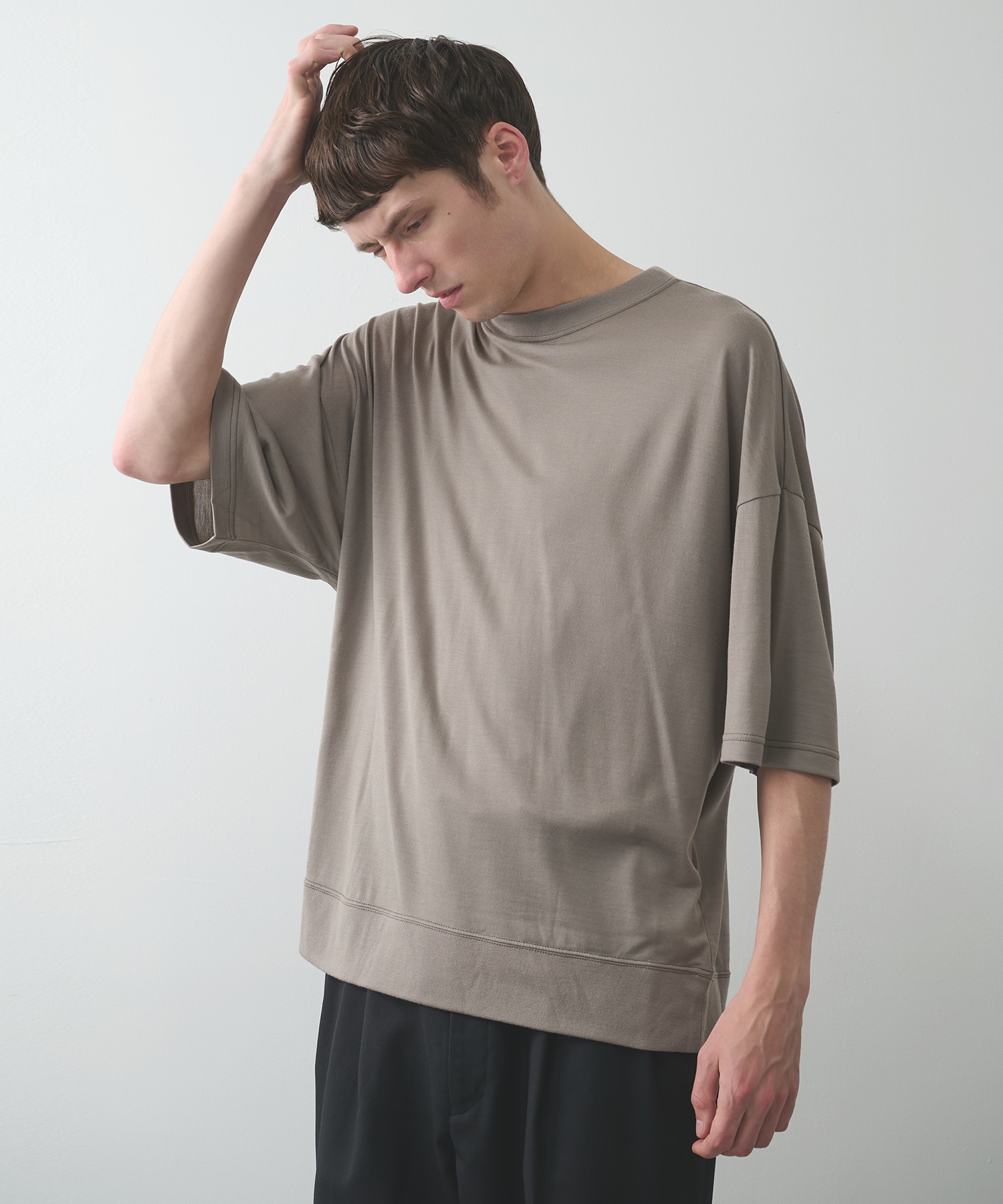 2261-CS60-019 S/S TEE N.HOOLYWOOD