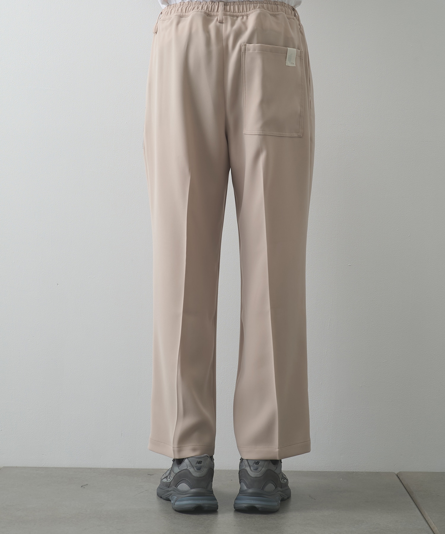 9251-PT01-006 | N.HOOLYWOOD