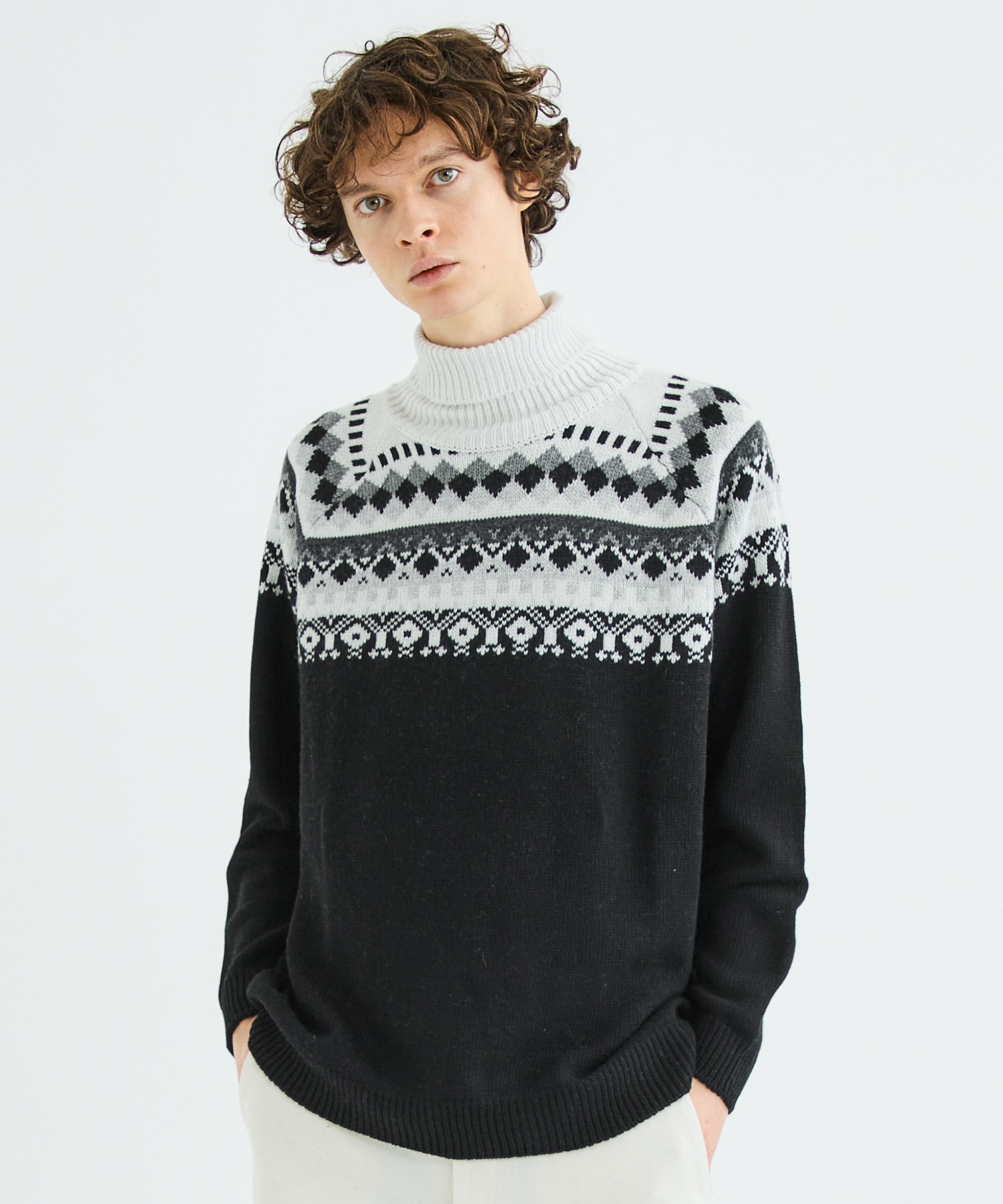 NORDIC PATTERN TURTLE NECK KNIT | White Mounteineering