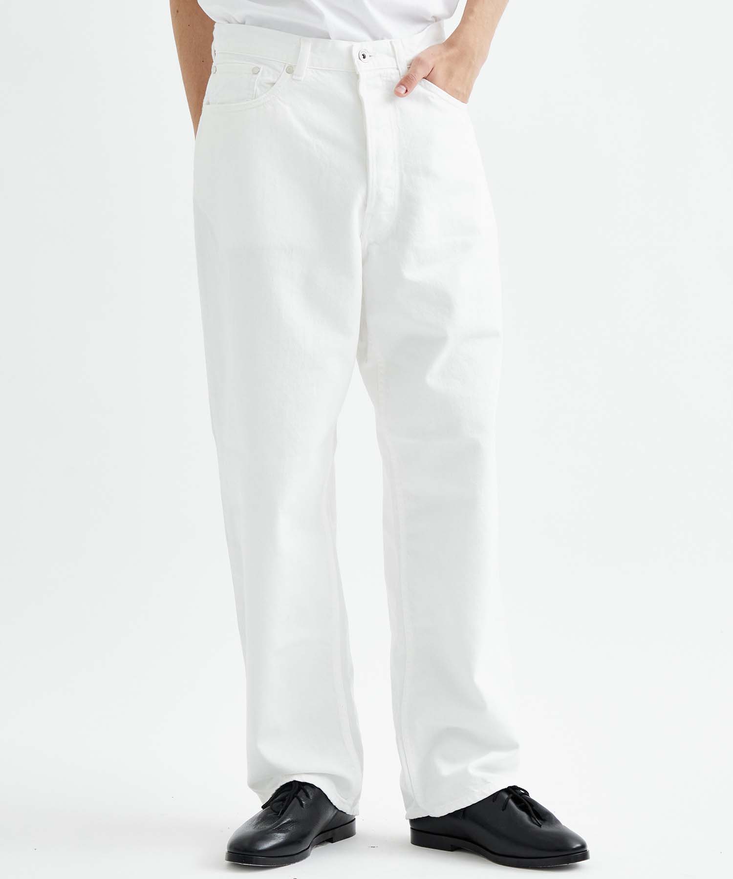 mens white straight jeans