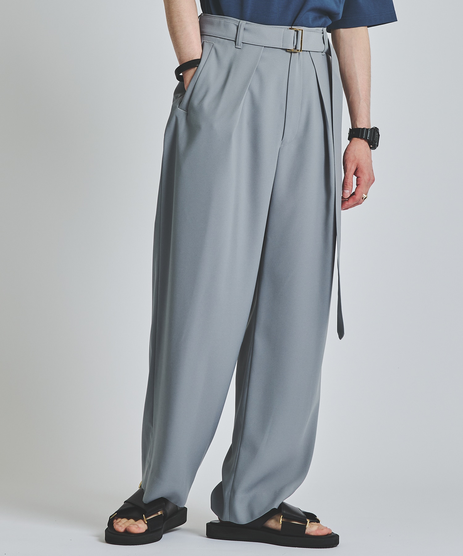 65%OFF【送料無料】 【新品同様】CULLNI クルニ BELTED STRIPE PANTS