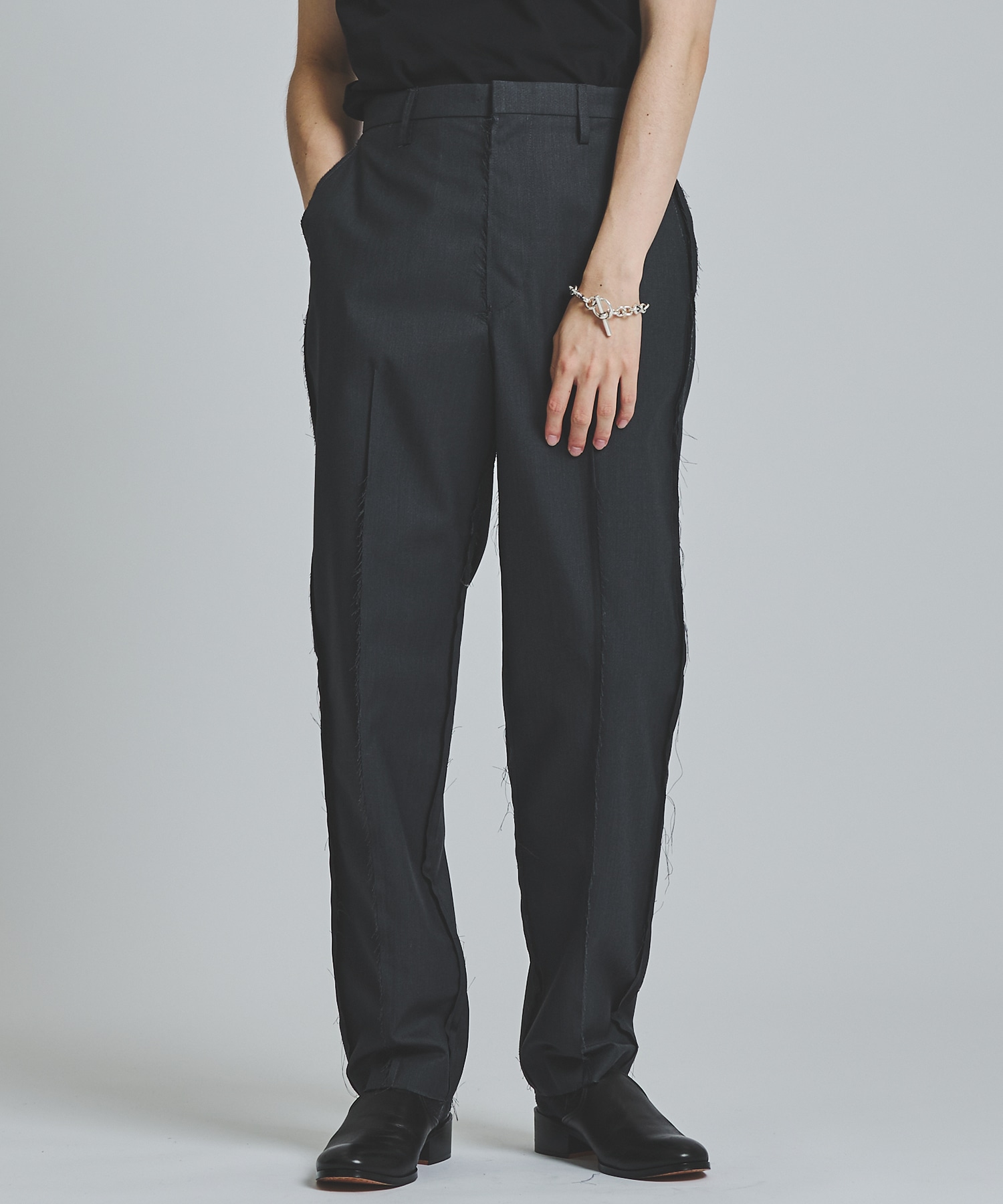 Track Loose Pants Palma - almost black – Rethinkit Studios