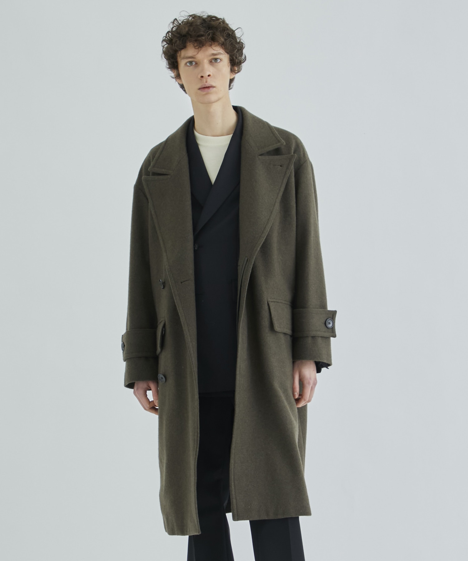 Deep breasted Wool Coat | soe