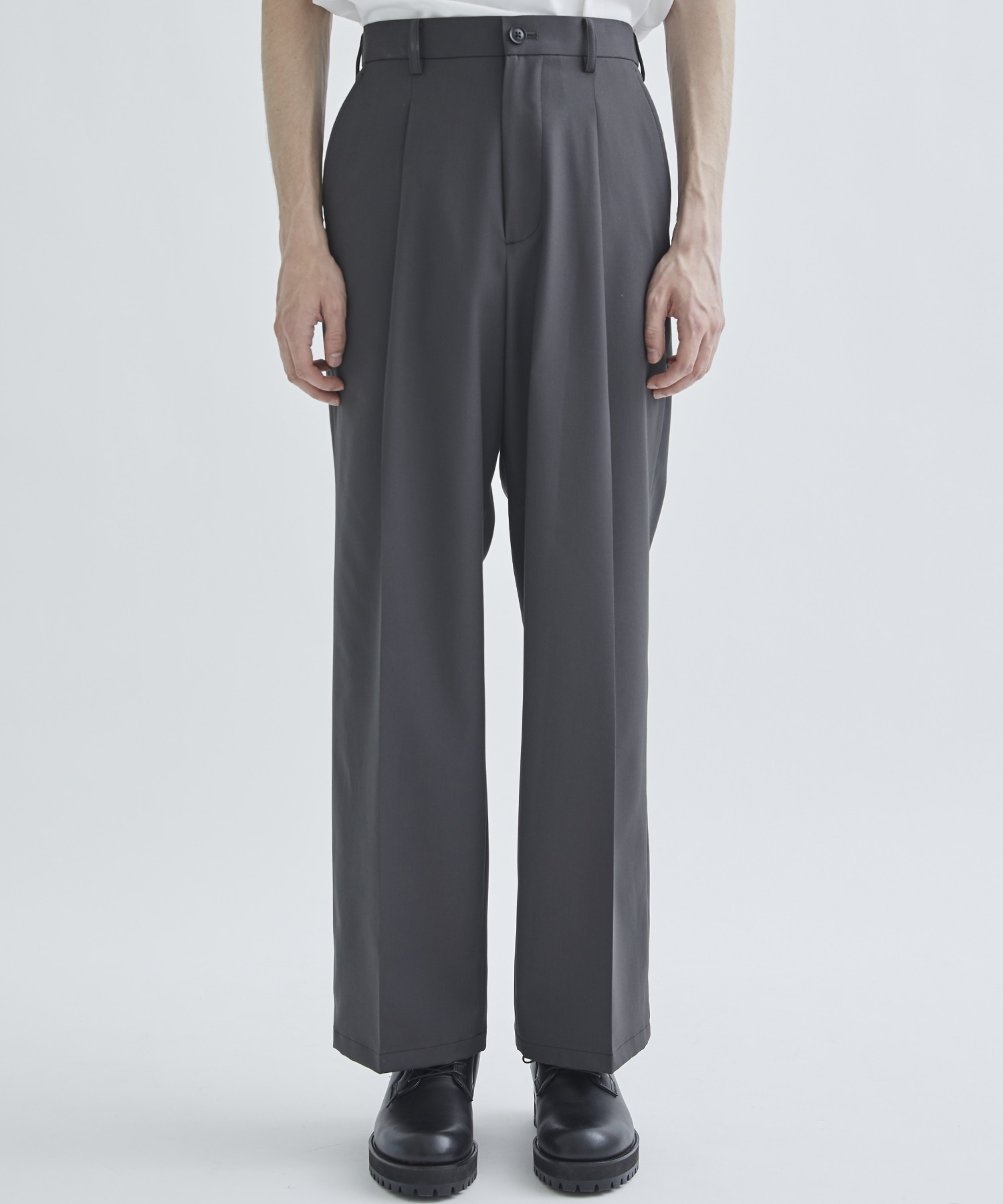 NIFTECH WIDE STRAIGHT SLACKS | STUDIOUS