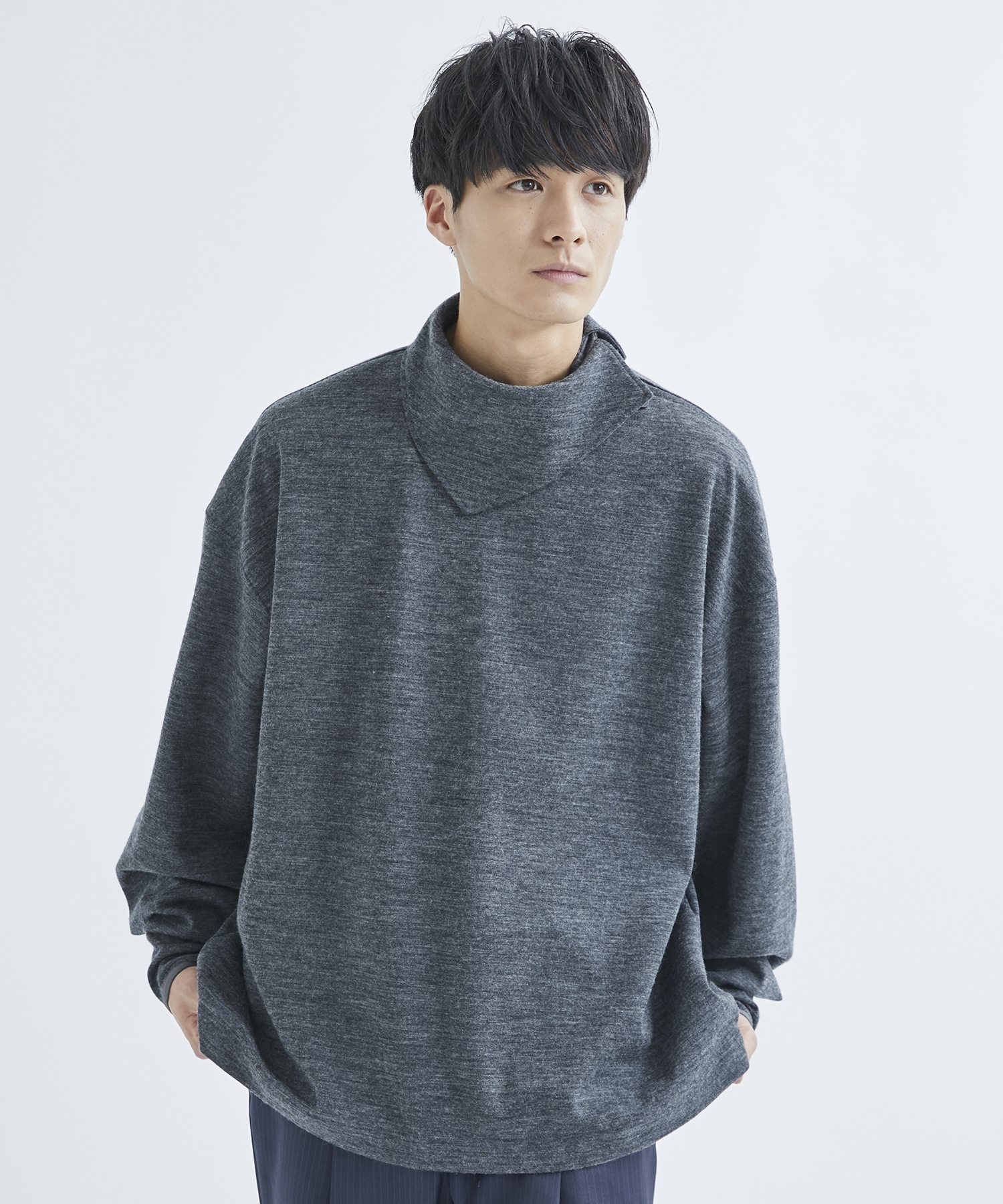 2回着用のみ THE RERACS / ARMY COLLAR PULLOVER-