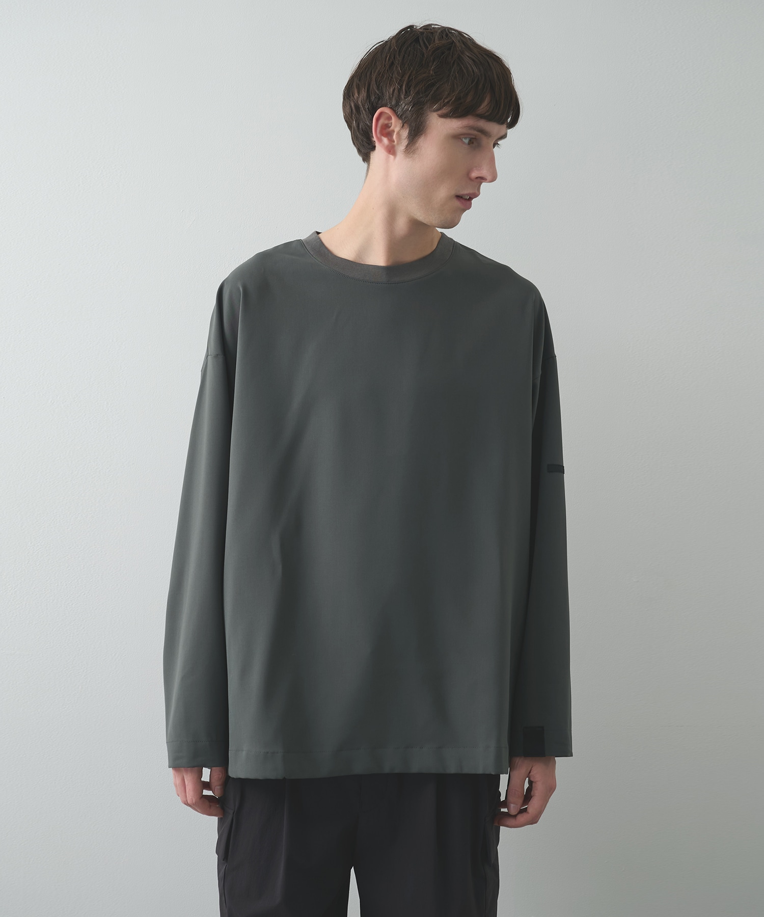 DARK GREY
