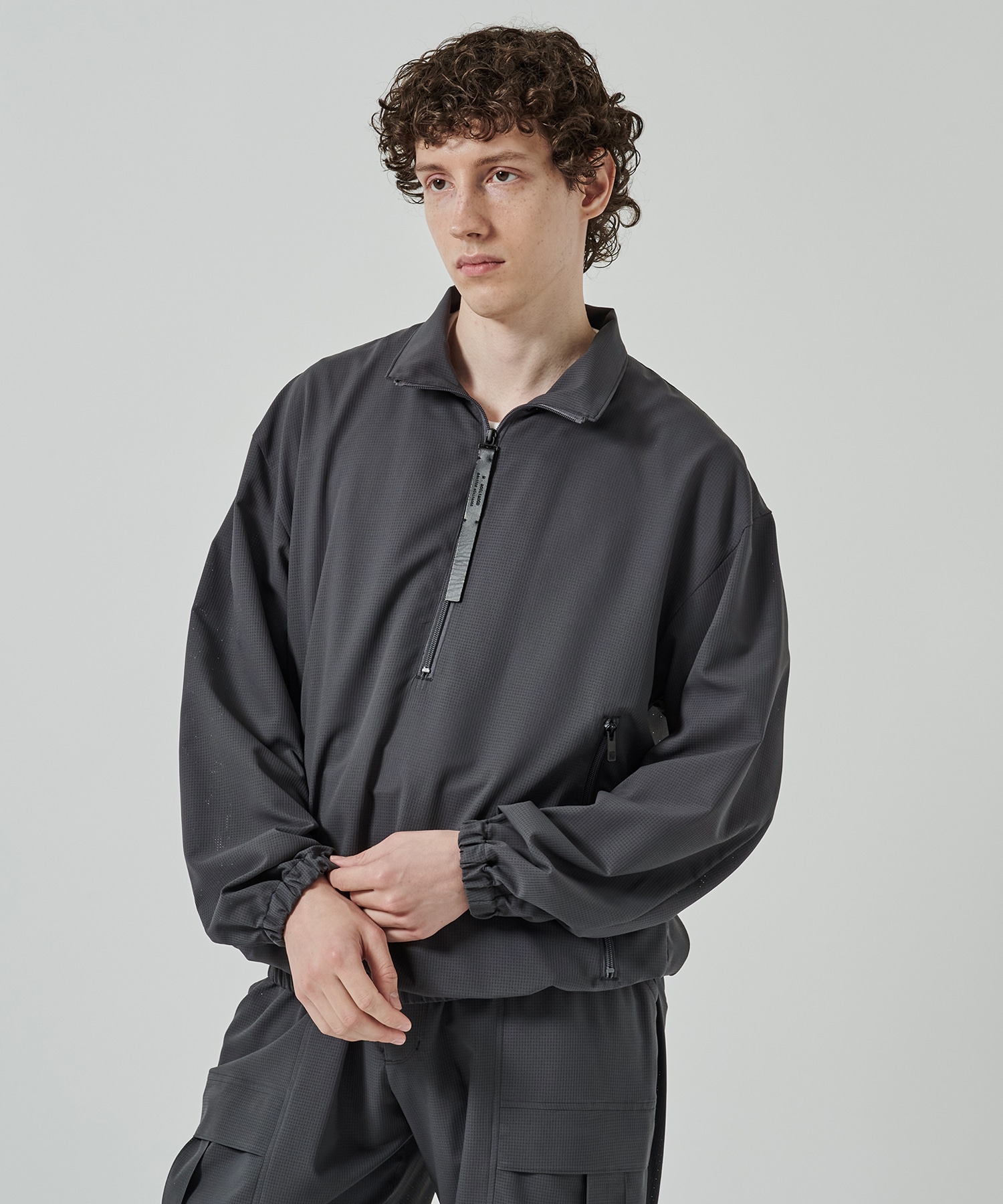 DARK GREY