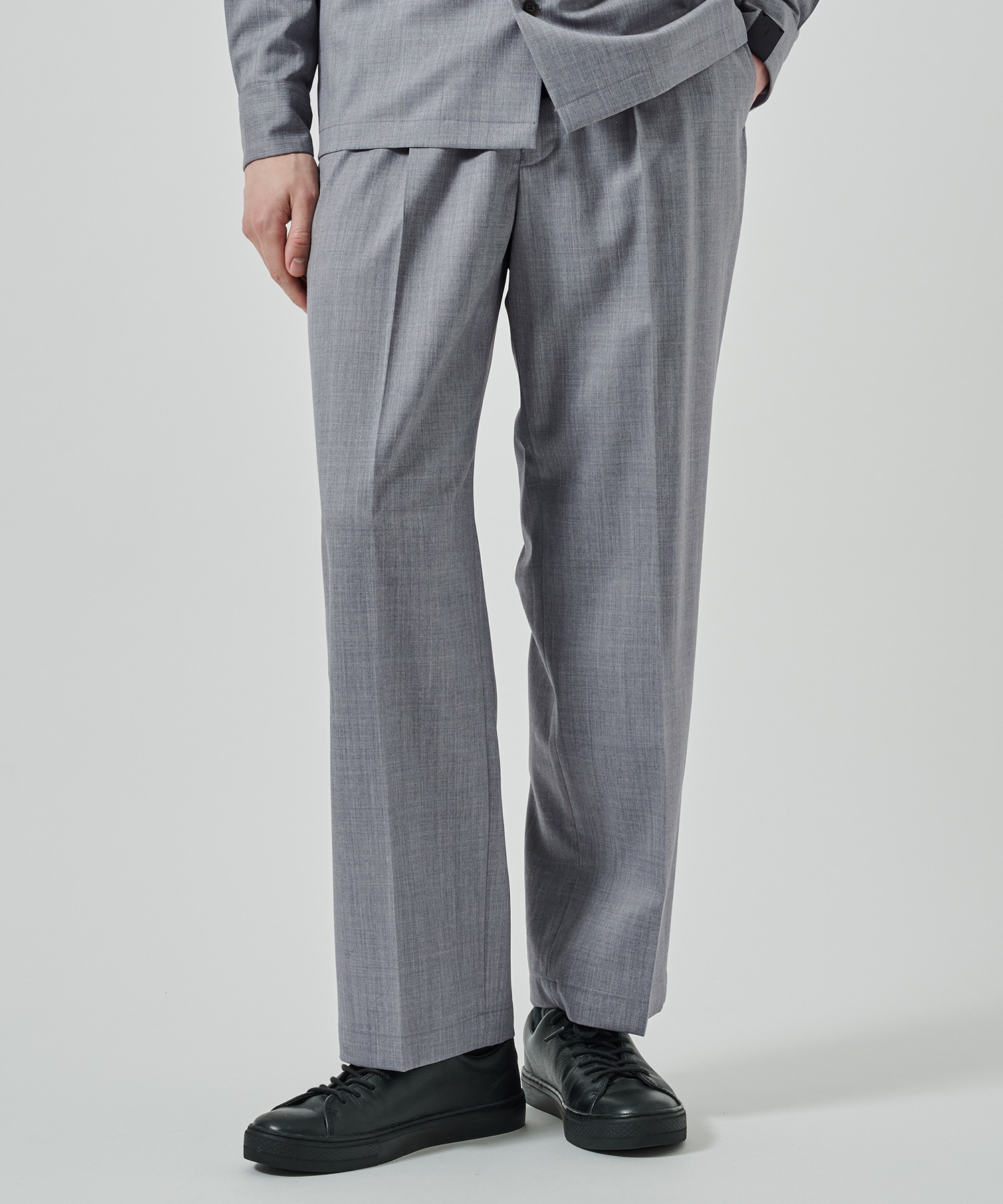 LIGHT GREY