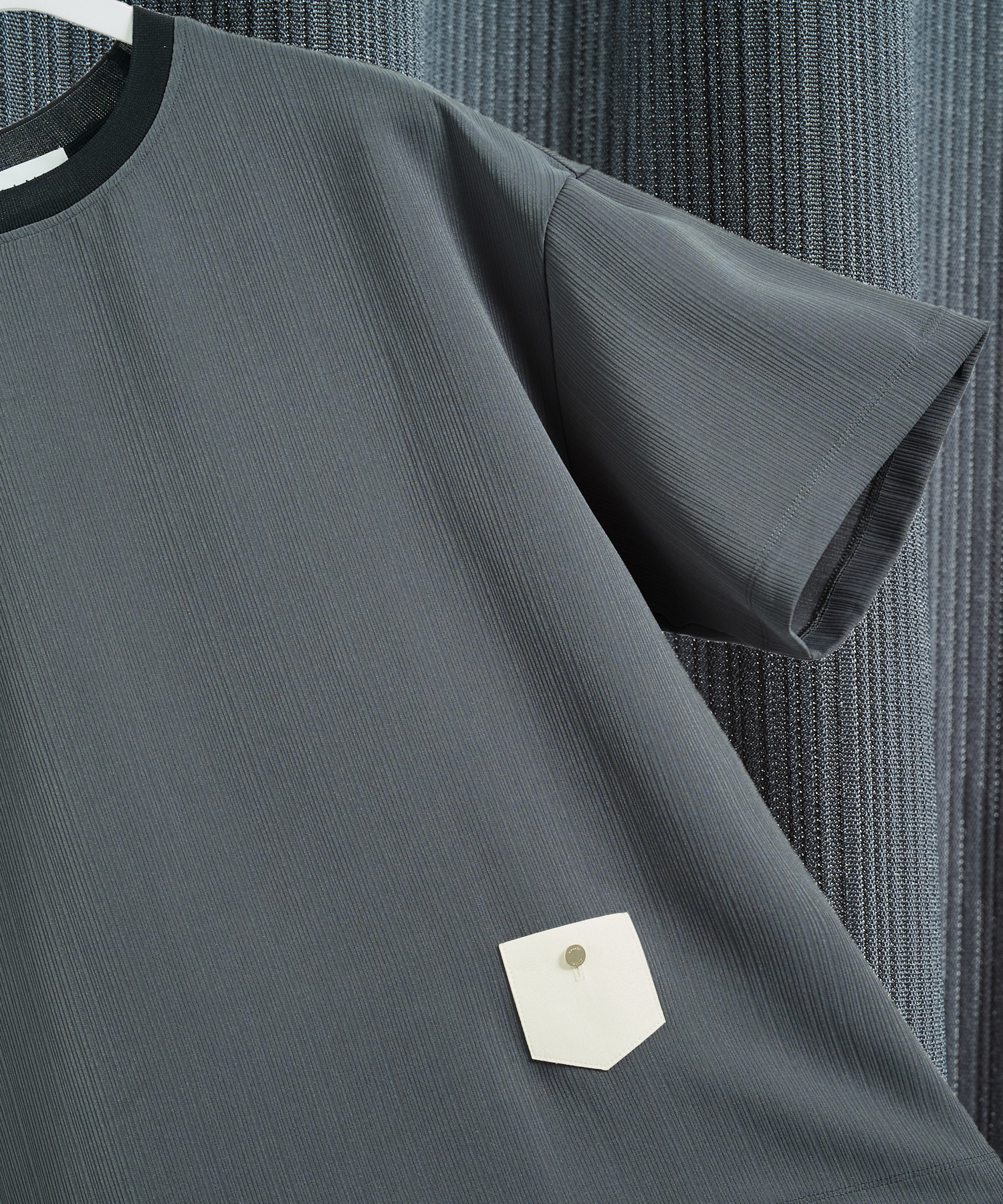 DARK GREY