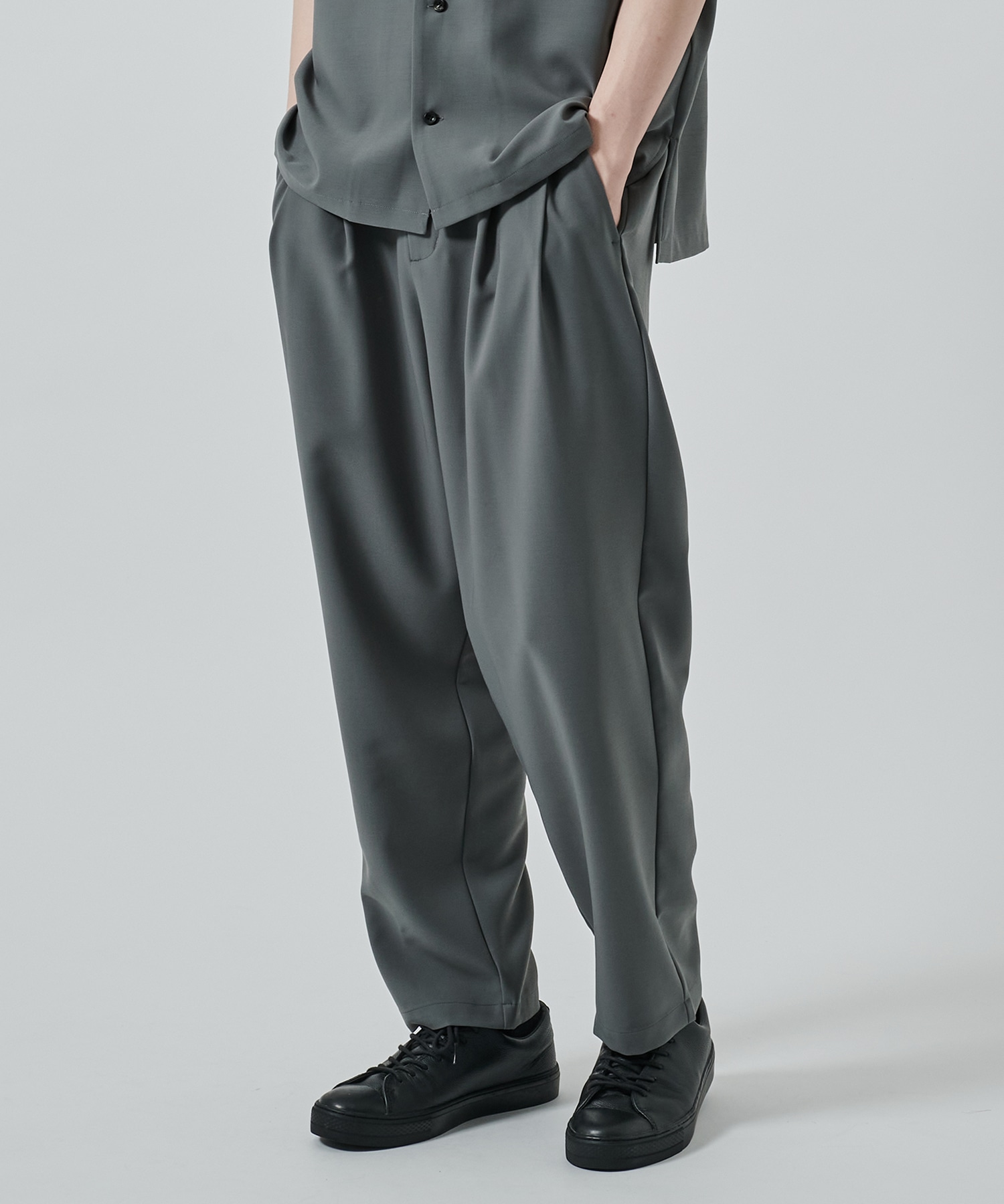DARK GREY