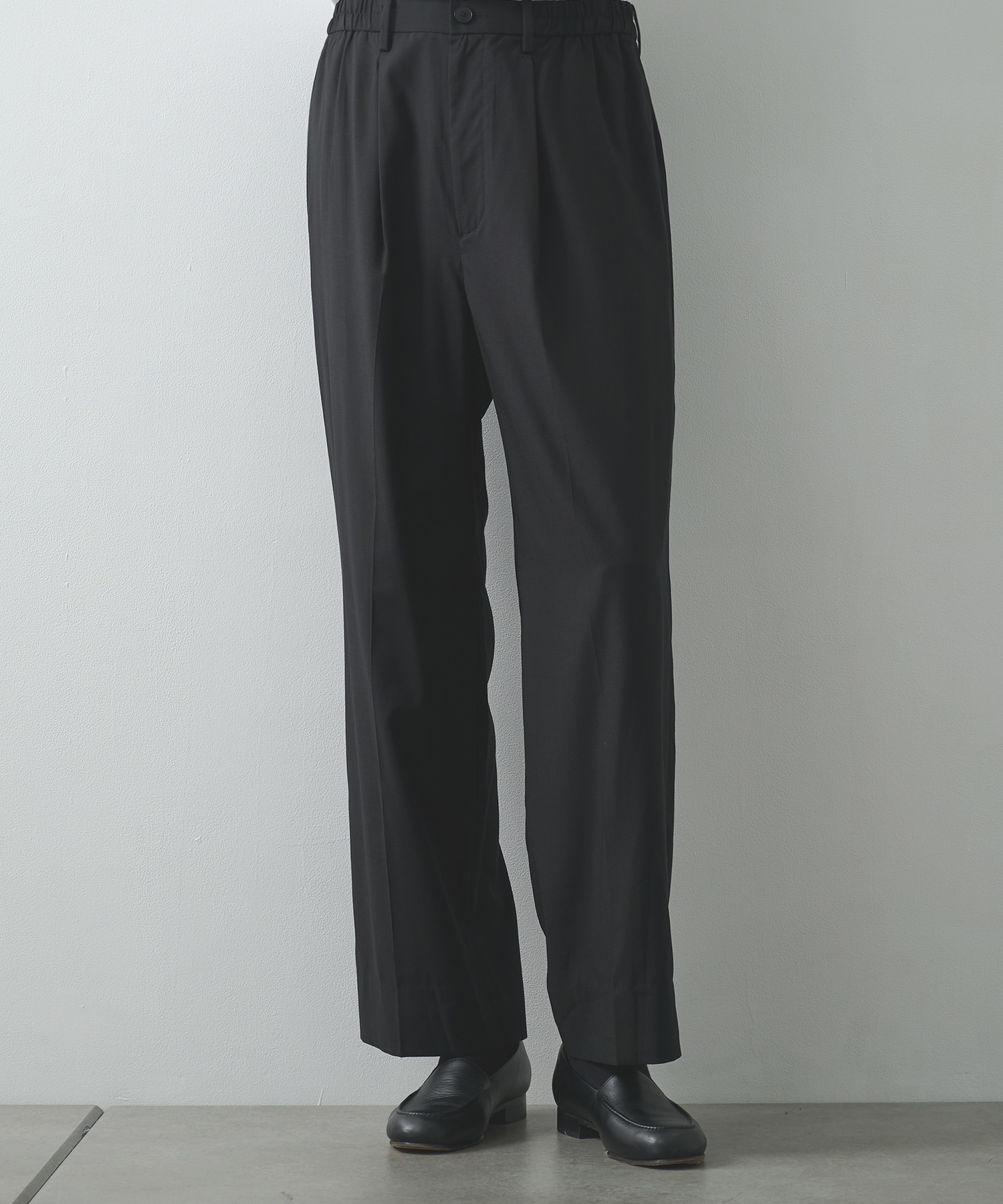 LIGHT WOOL WIDE SLACKS | STUDIOUS