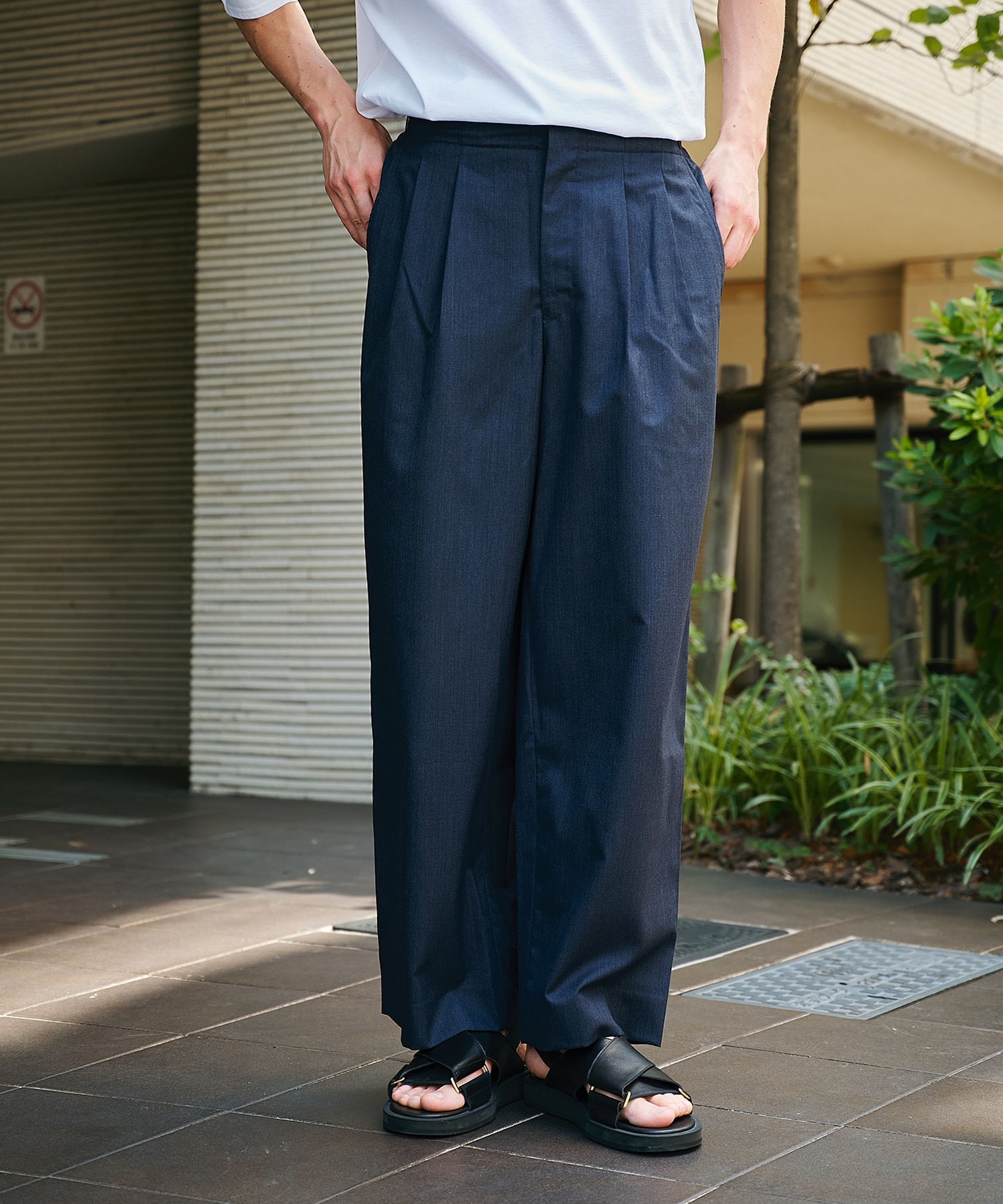 DARK NAVY