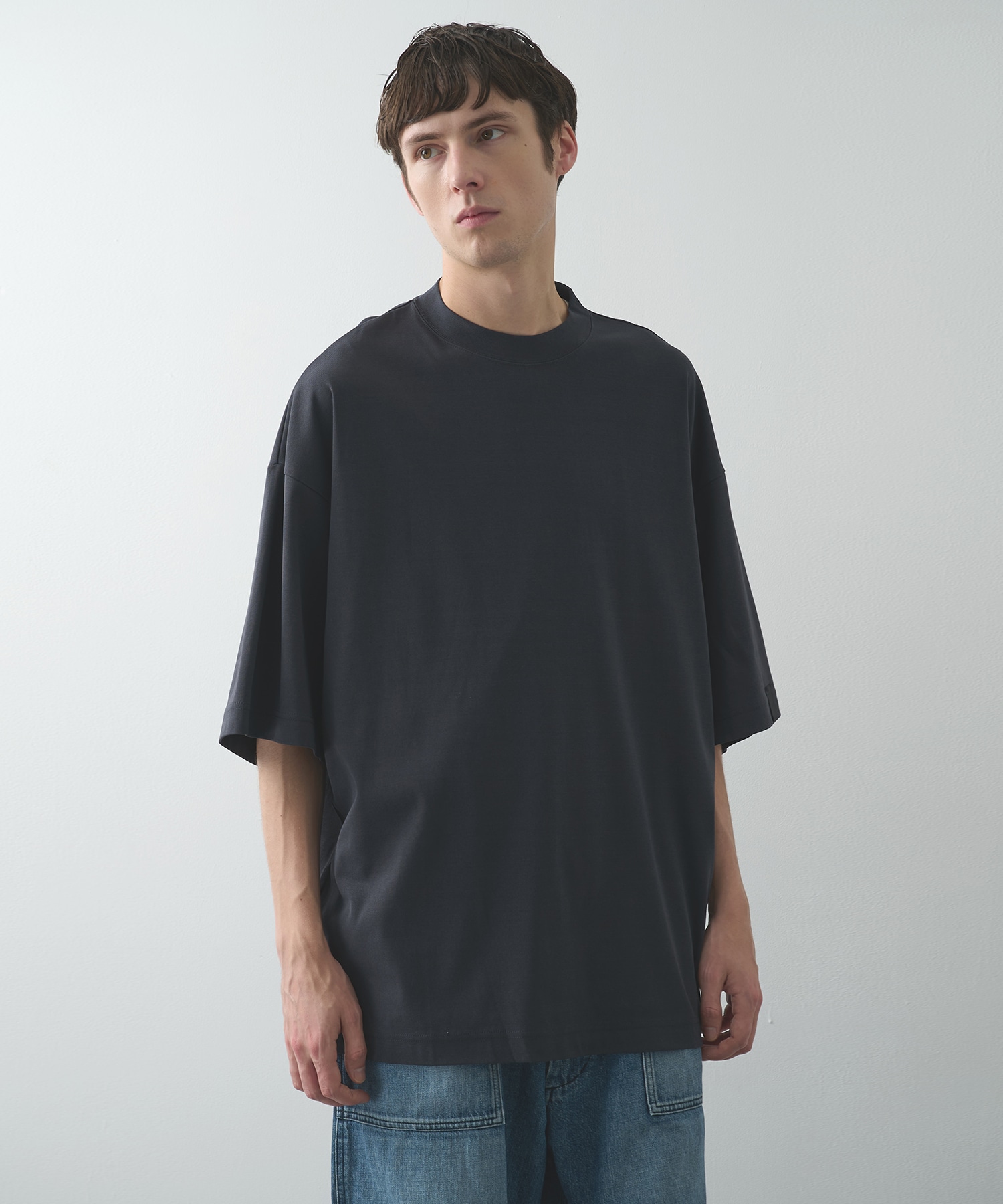 DARK GREY