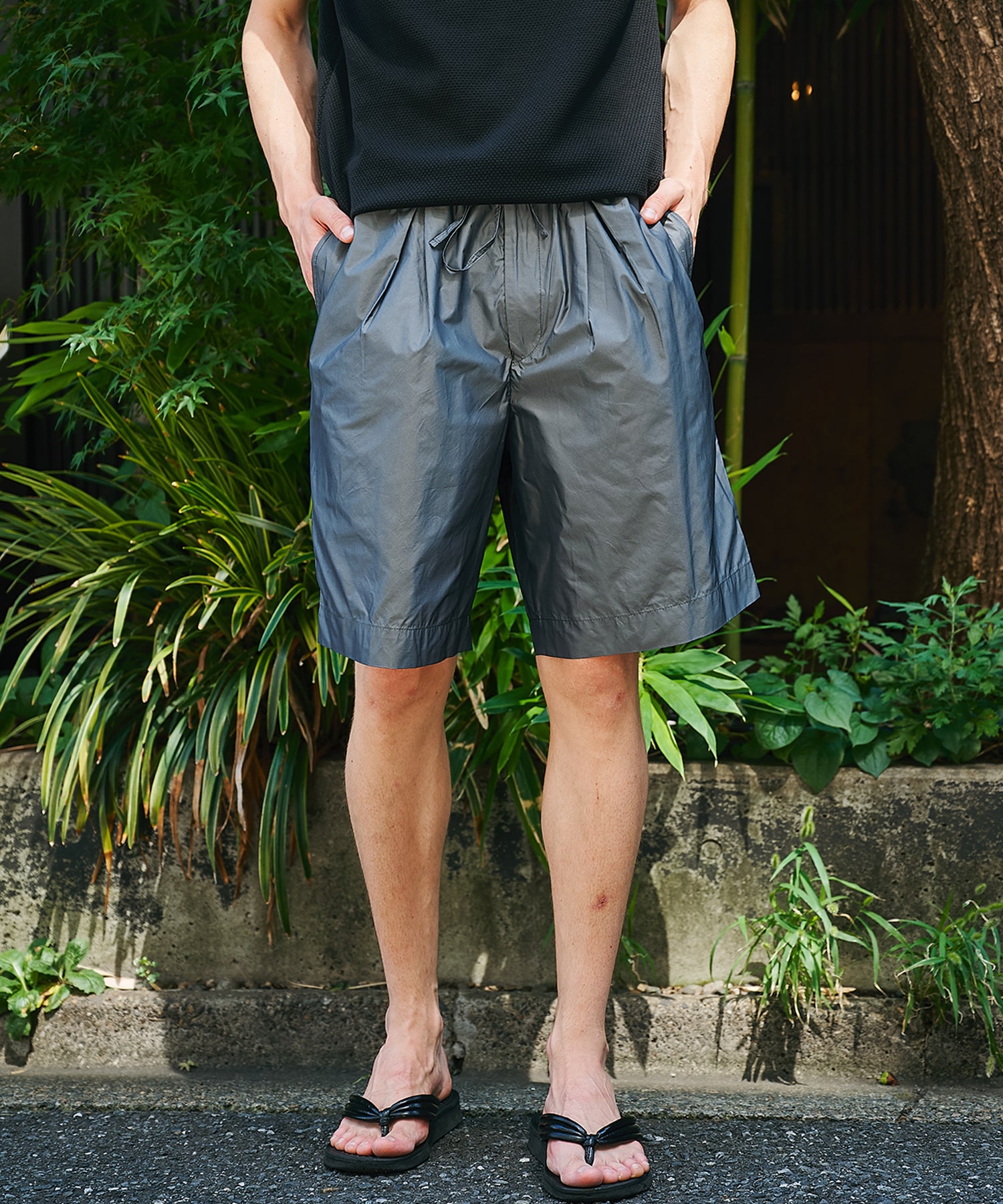 DARK GREY