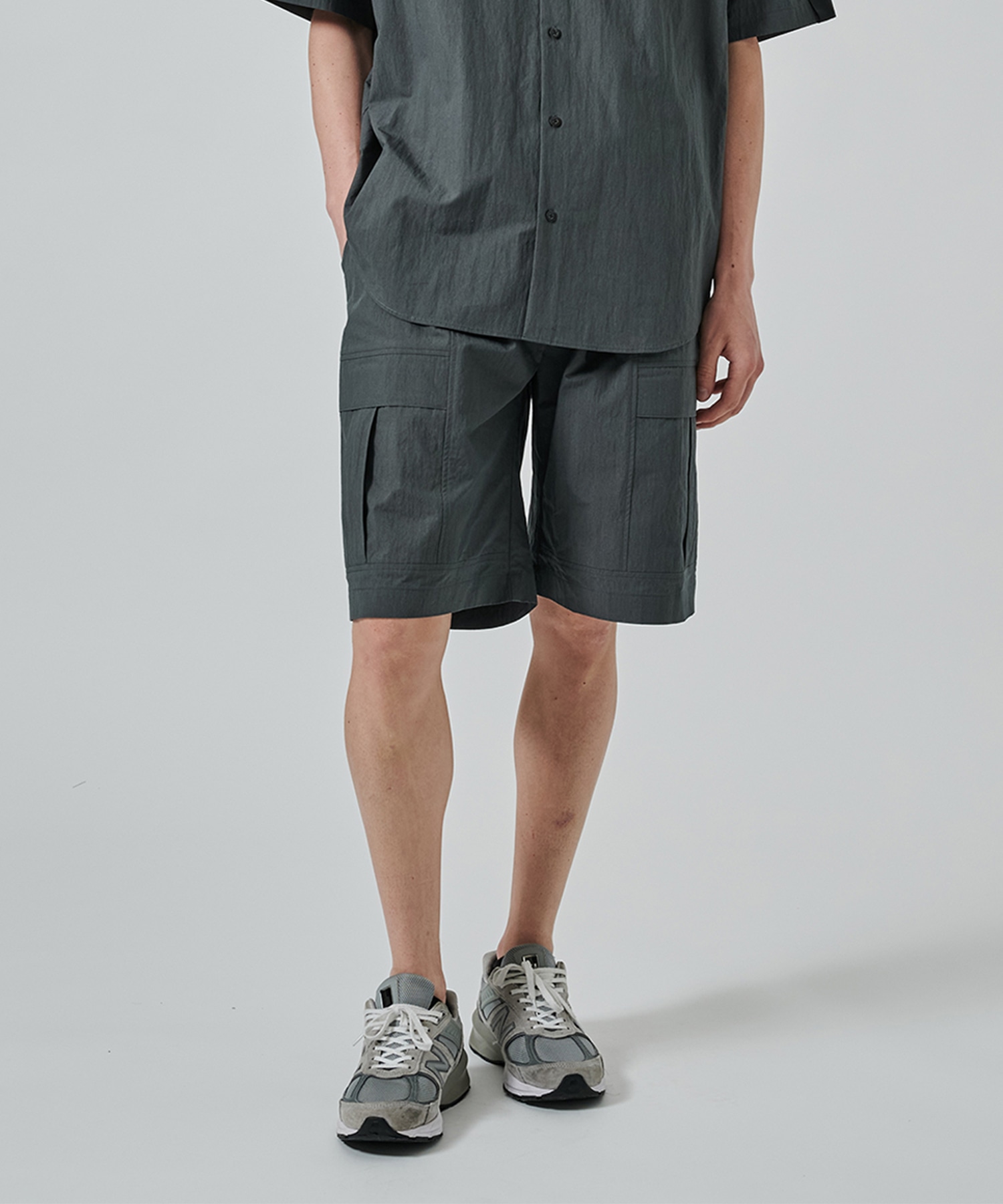 DARK GREY