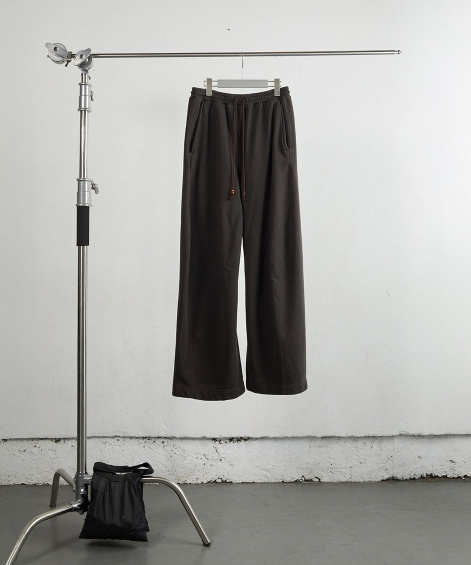 3D TWISTED LOUNGE PANTS｜NVRFRGT