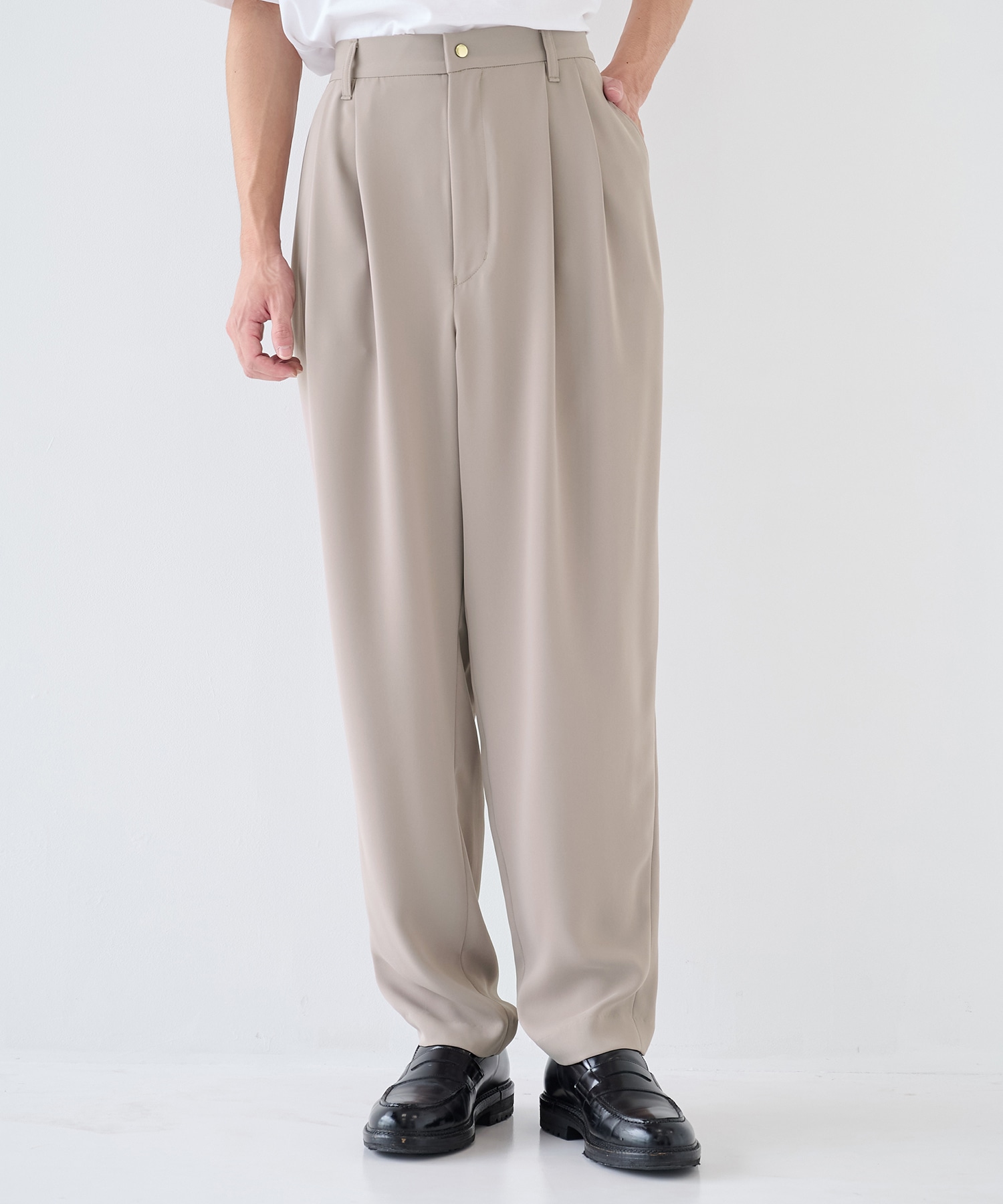 TAUPE