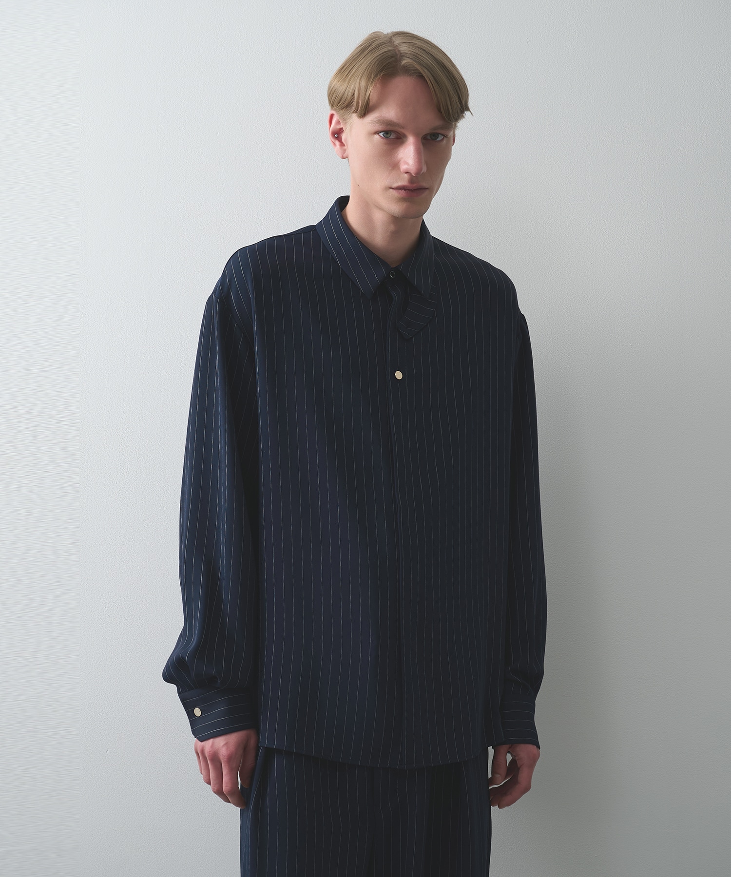 Stripe Double Cloth Chin Tab Long Sleeve Shirt | SULLNI