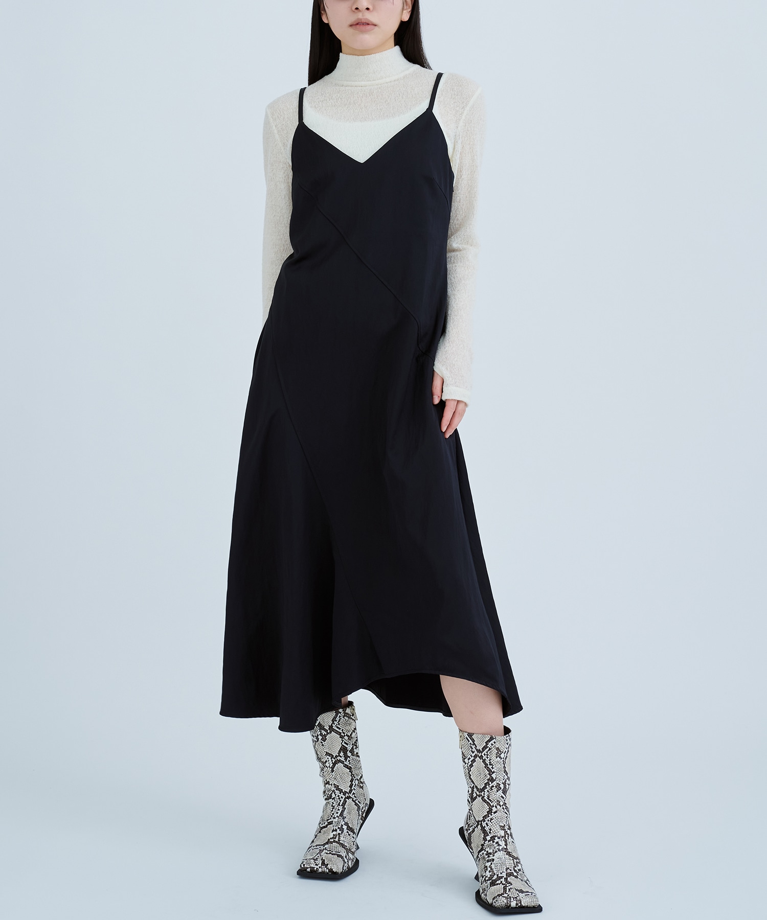 ウェットサテンキャミソールワンピース(1 BLACK): STUDIOUS: WOMENS