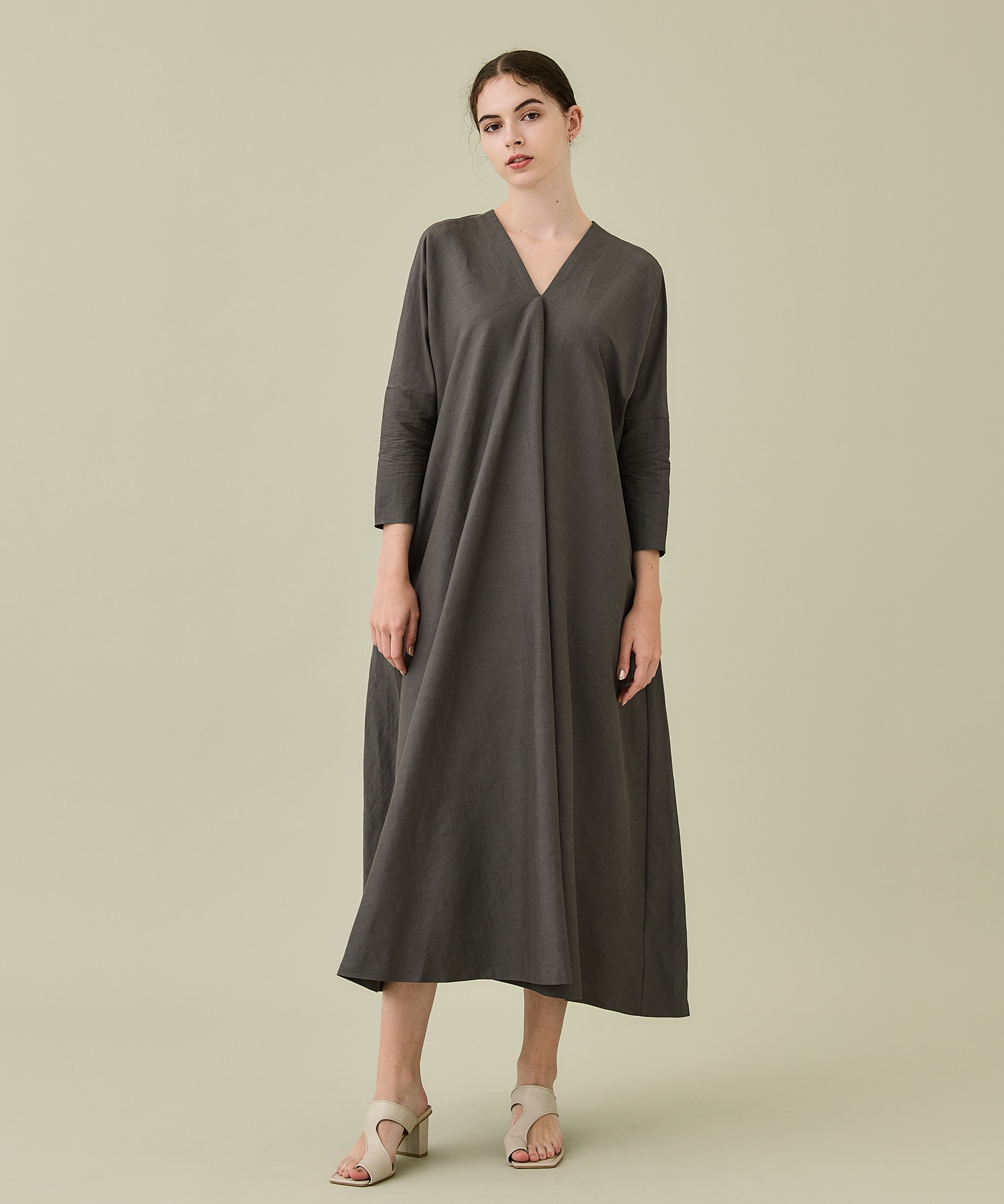 LIGHT HEMP DRAPED DRESS(1 DARK GREY): ATON: WOMENS｜ STUDIOUS