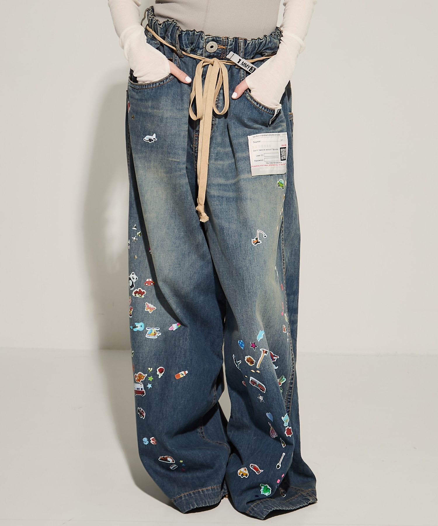 MIHARA YASUHISO デザインデニムスカ－ト HUGE DETAIL STICKER JEANS(38 BLACK): Maison MIHARA YASUHIRO