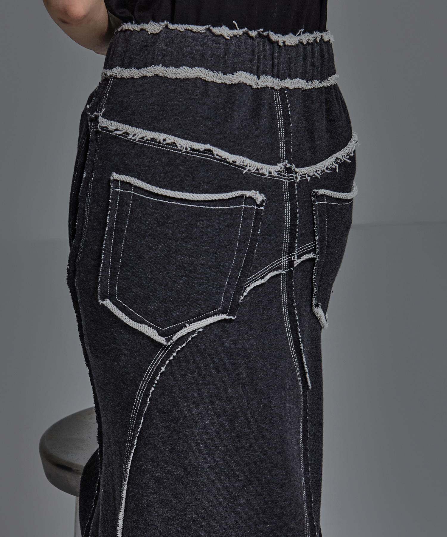 DARK GREY