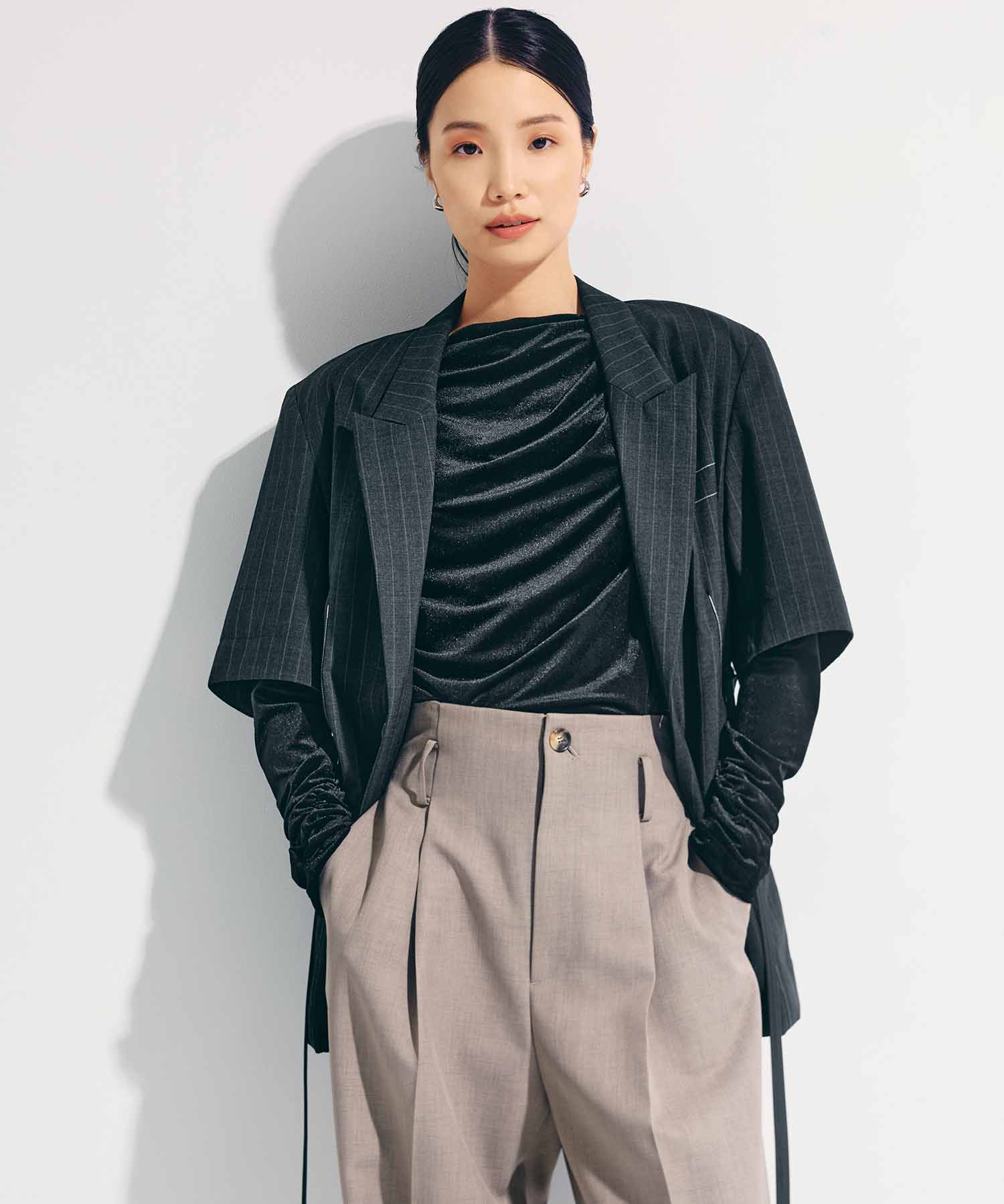 DARK GREY