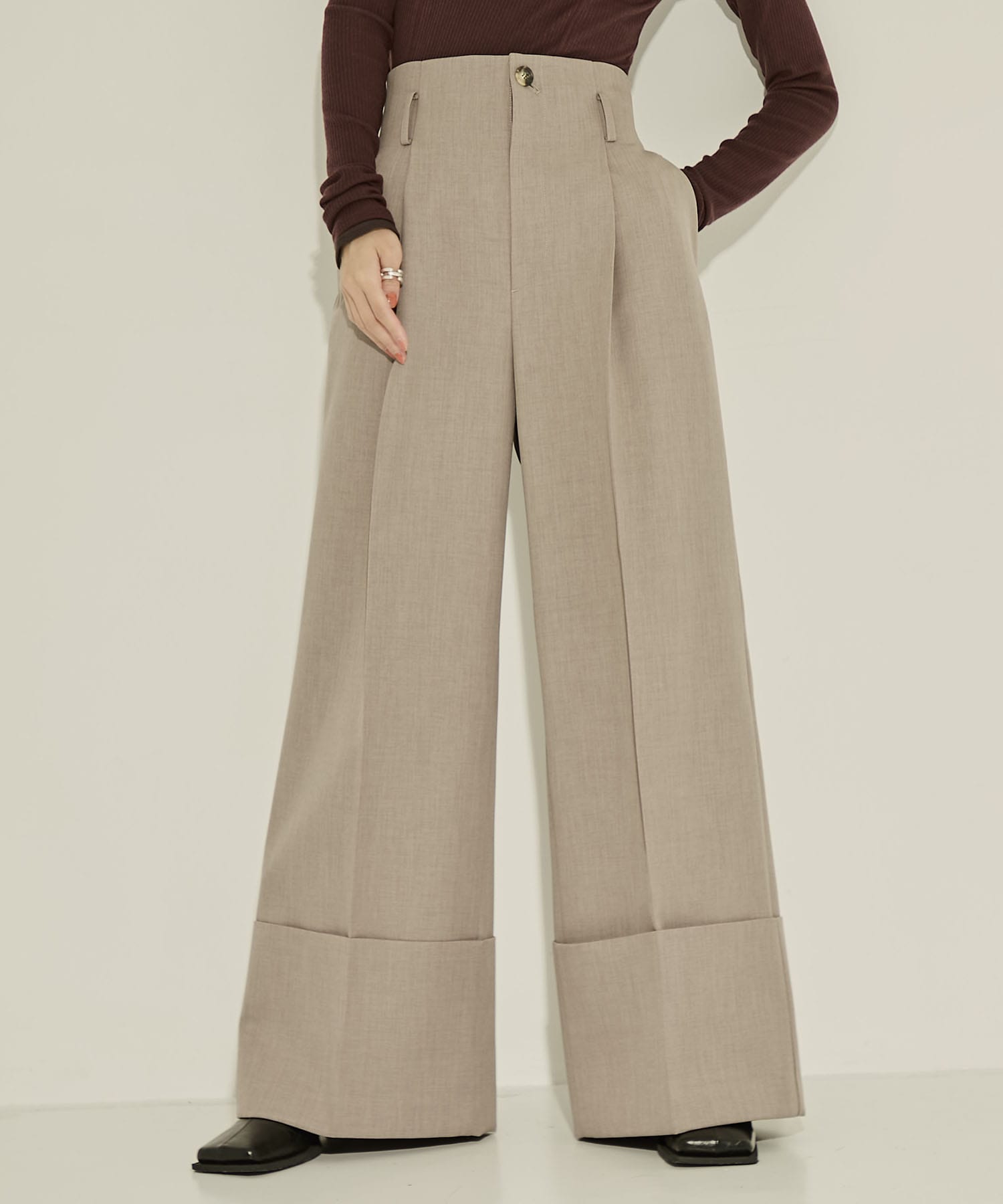 TAUPE