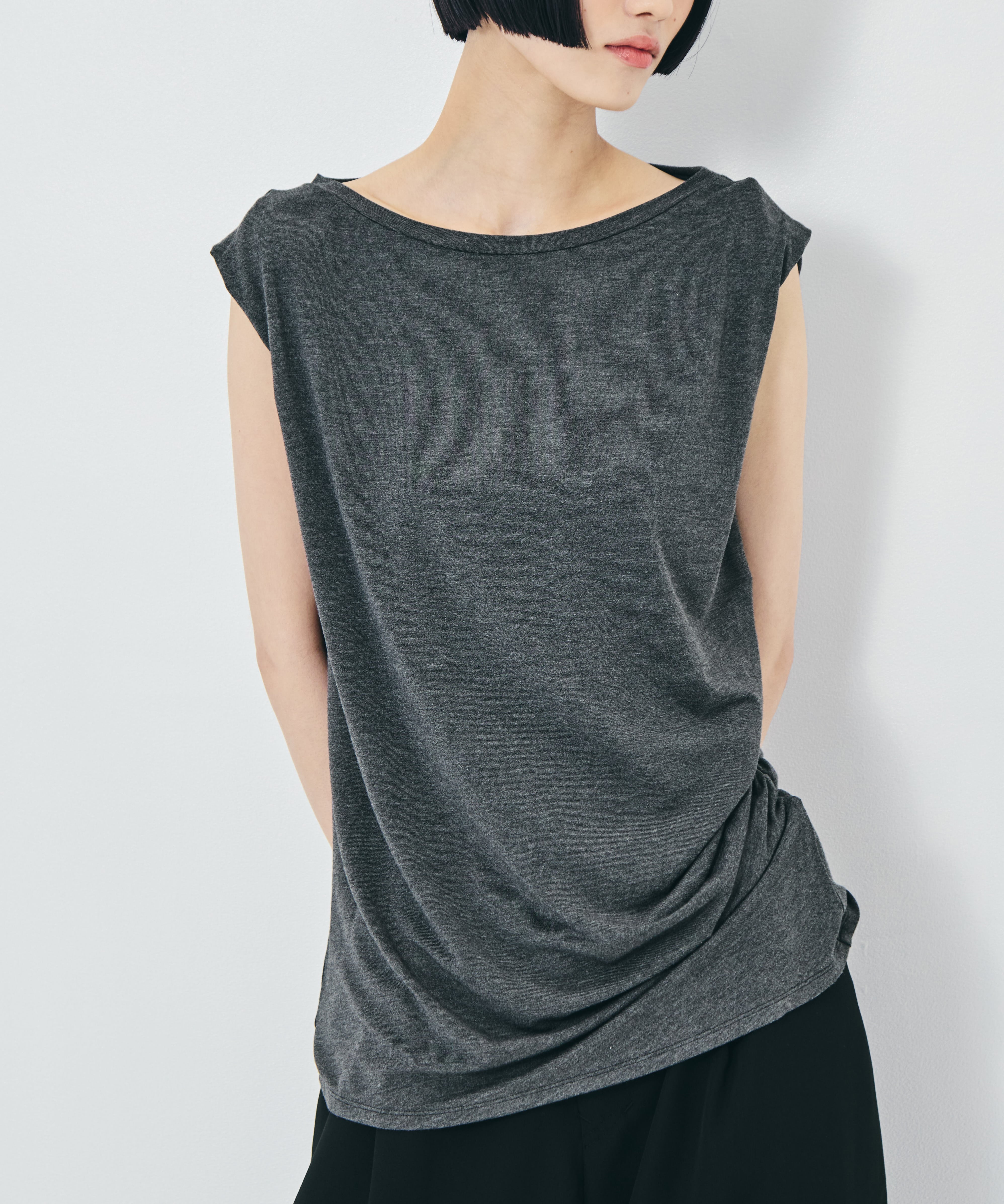 DARK GREY