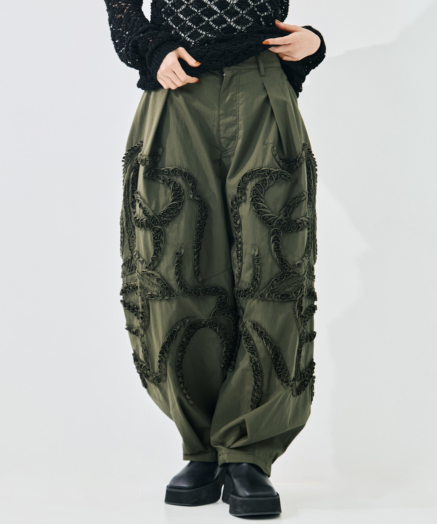 KHAKI