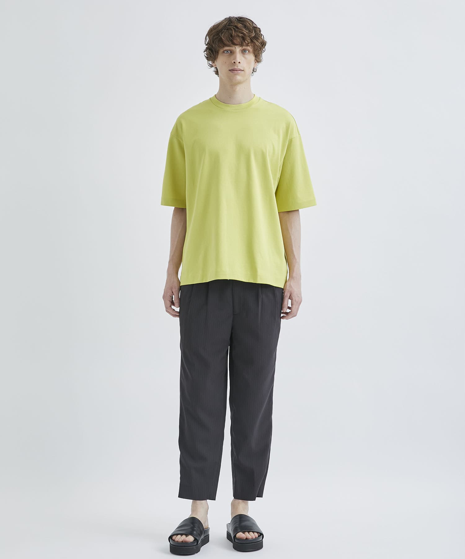 <CITY>BIG TEE STUDIOUS