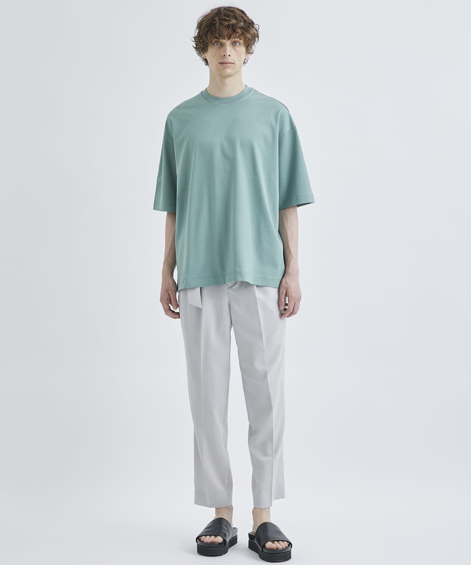 <CITY>BIG TEE STUDIOUS