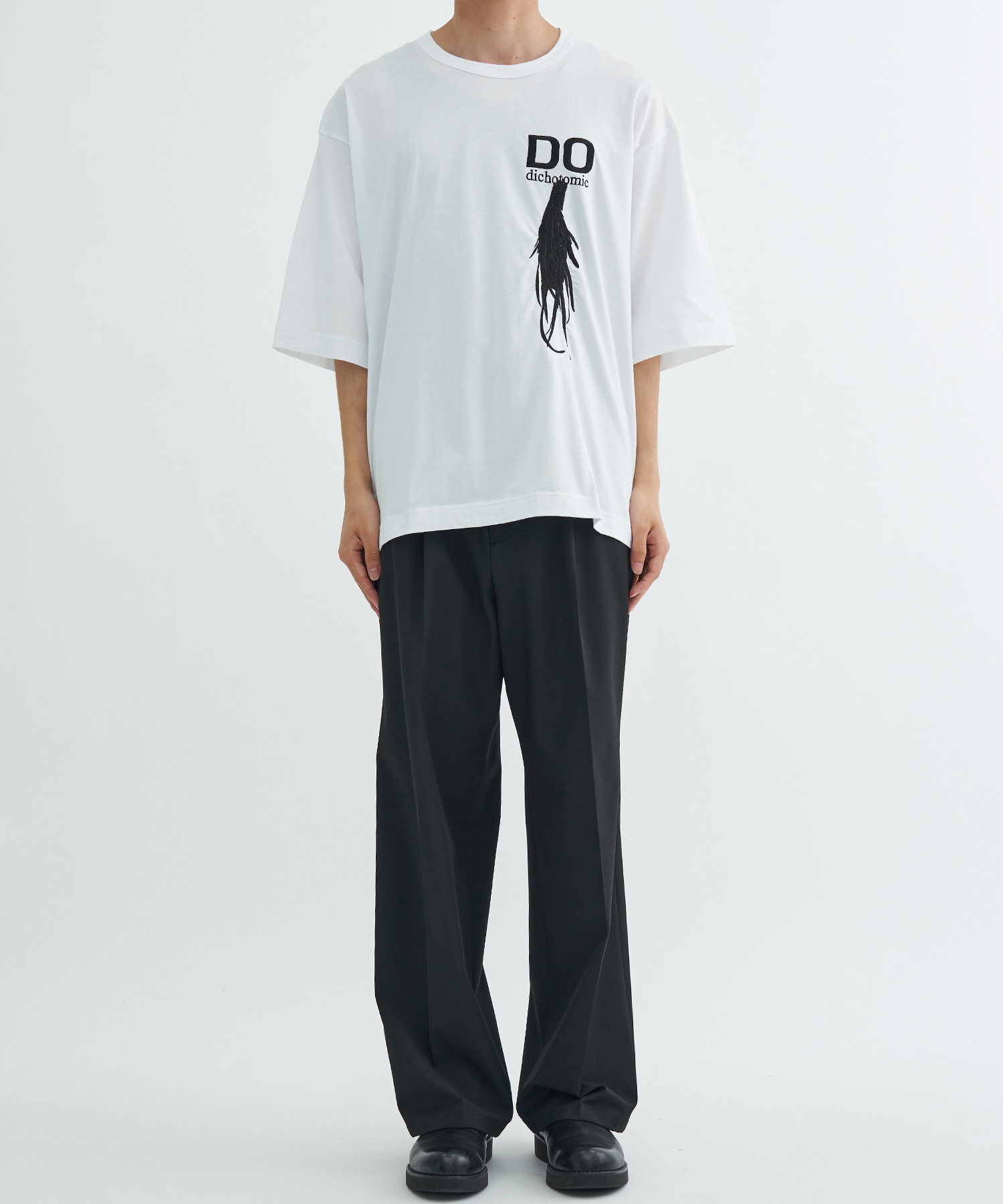 BIRD FEATHER S/S BIG T SHAREEF