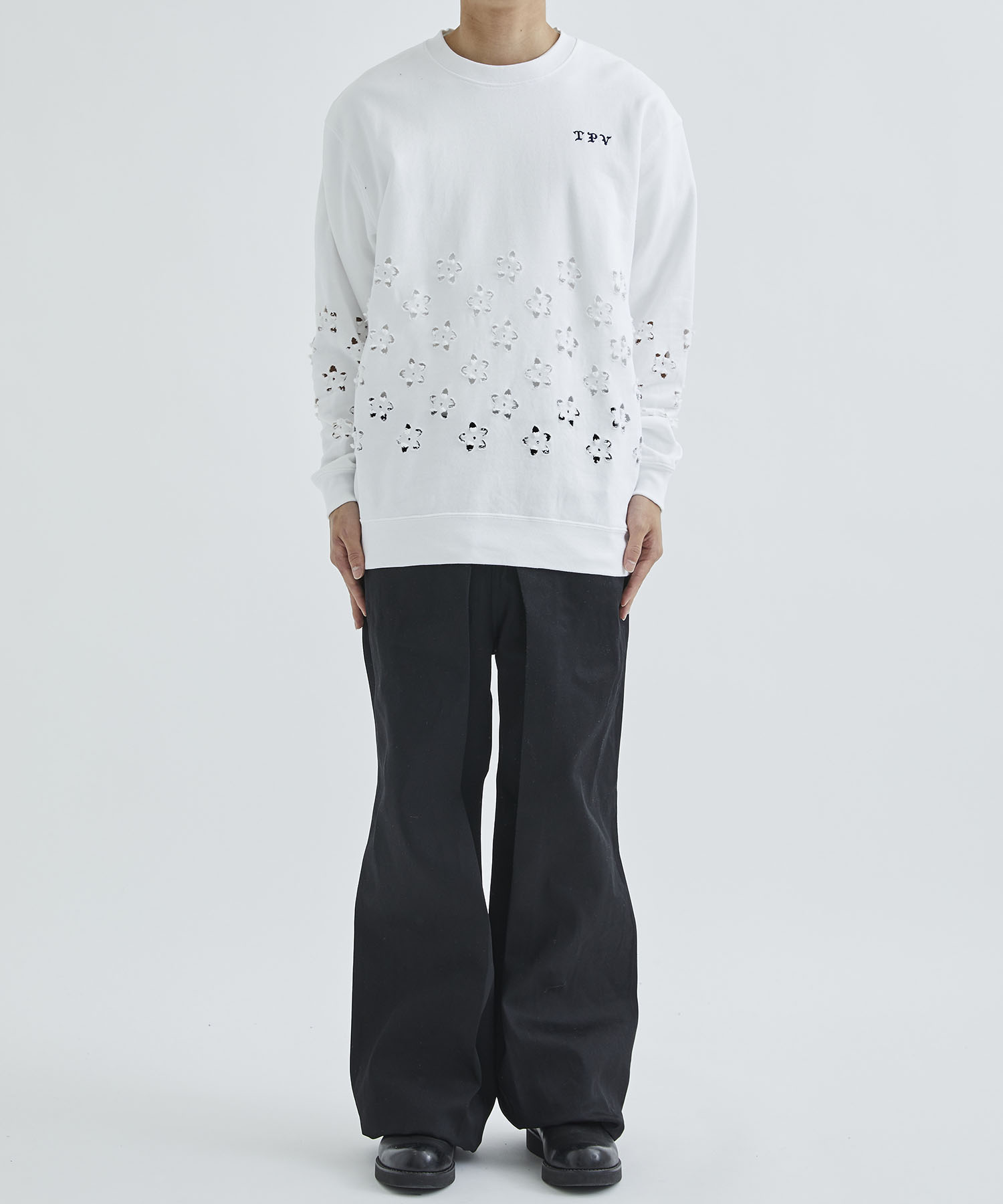 Flower cut out sweatshirt | TOGA