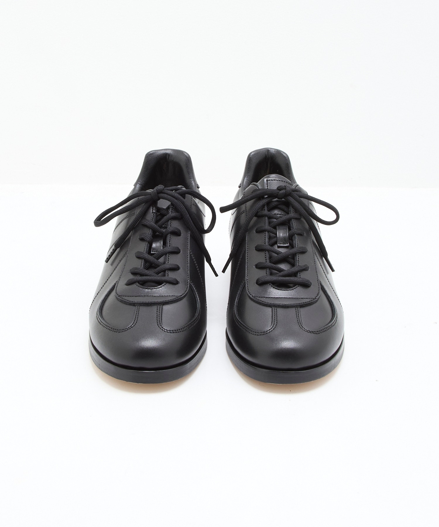 NON-SPORTY SNEAKERS(GERMAN) | foot the coacher