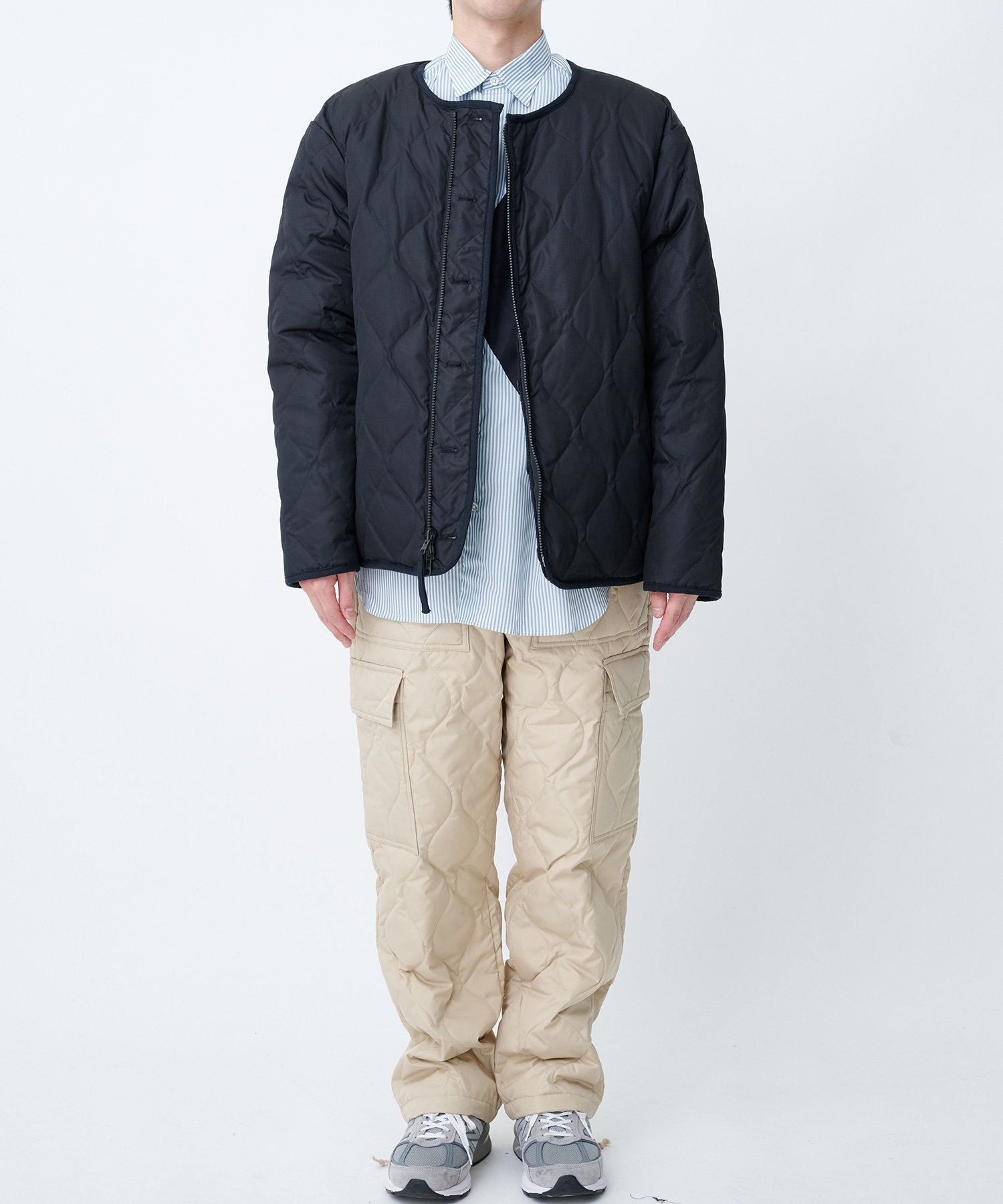 MILITARY RIVERSIBLE CREW NECK DOWN JKT | TAION