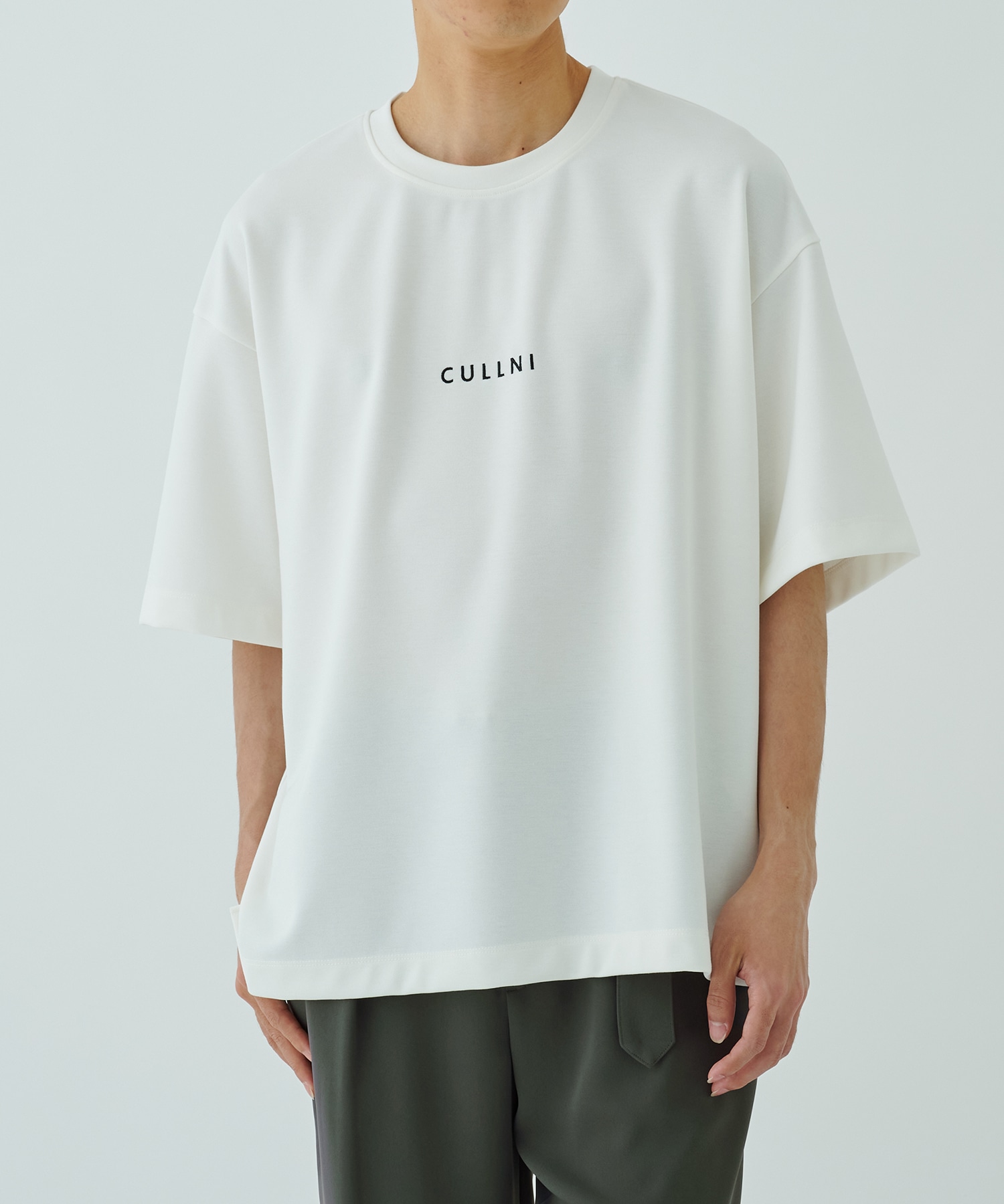 CULLNI Logo Embroidery Pullover | CULLNI