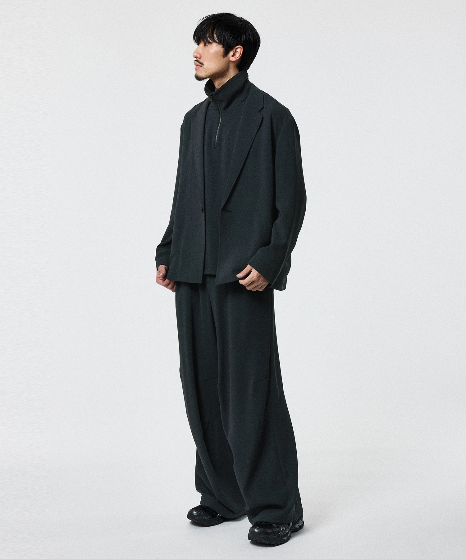ESSENTIAL RELAX WIDE PANTS STUDIOUS