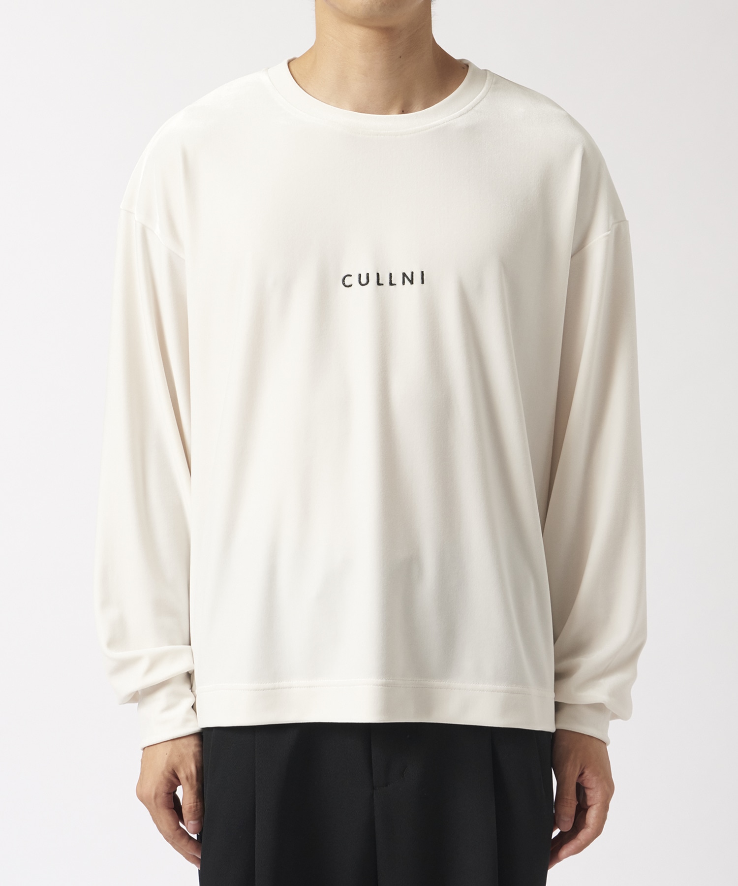 CULLNI Logo Embroidery Stretch Velou Pullover CULLNI