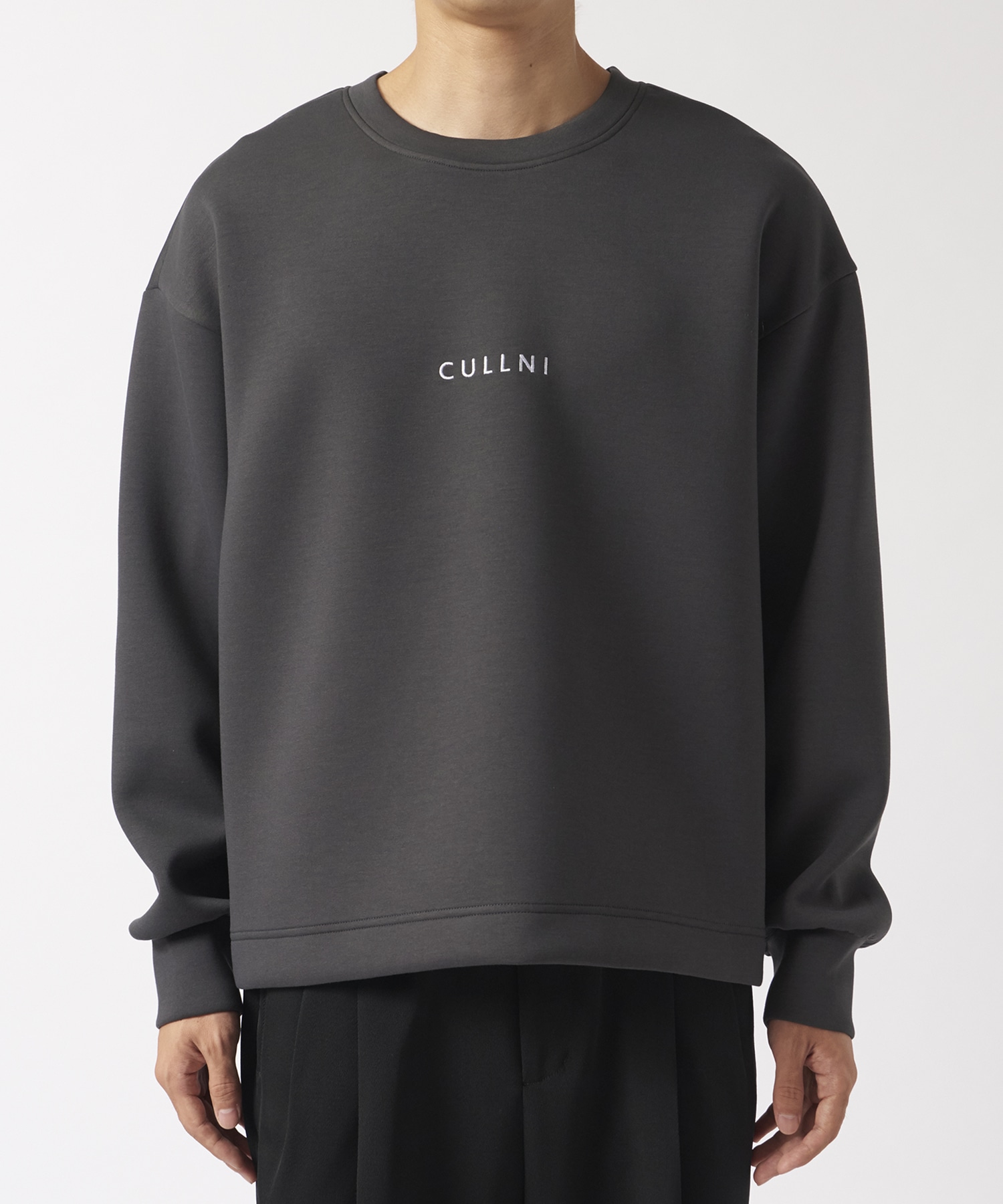 CULLNI Logo Embroidery Double Knit Pullover CULLNI