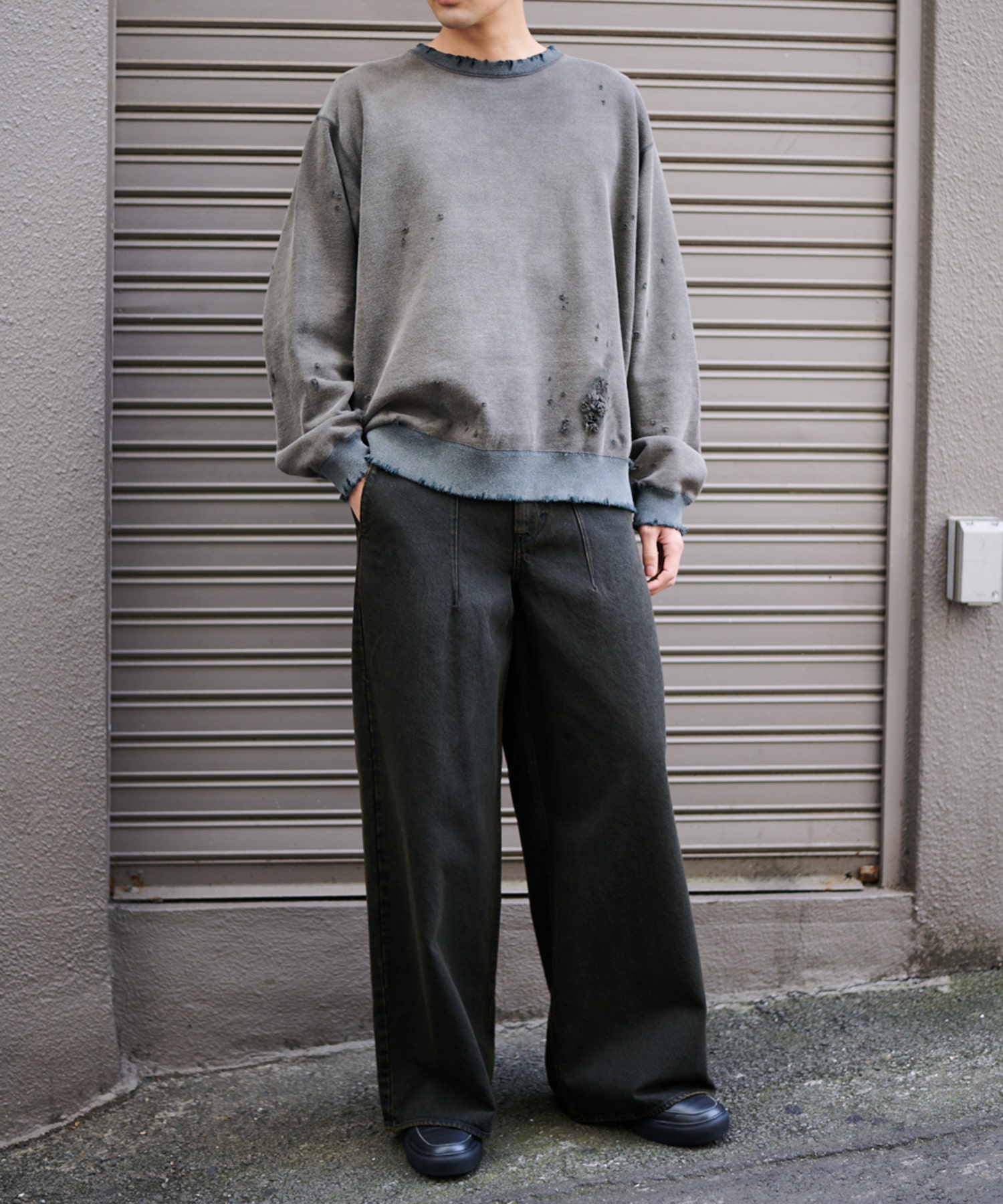 〈別注〉DAMAGE CREW NECK MARKAWARE/marka