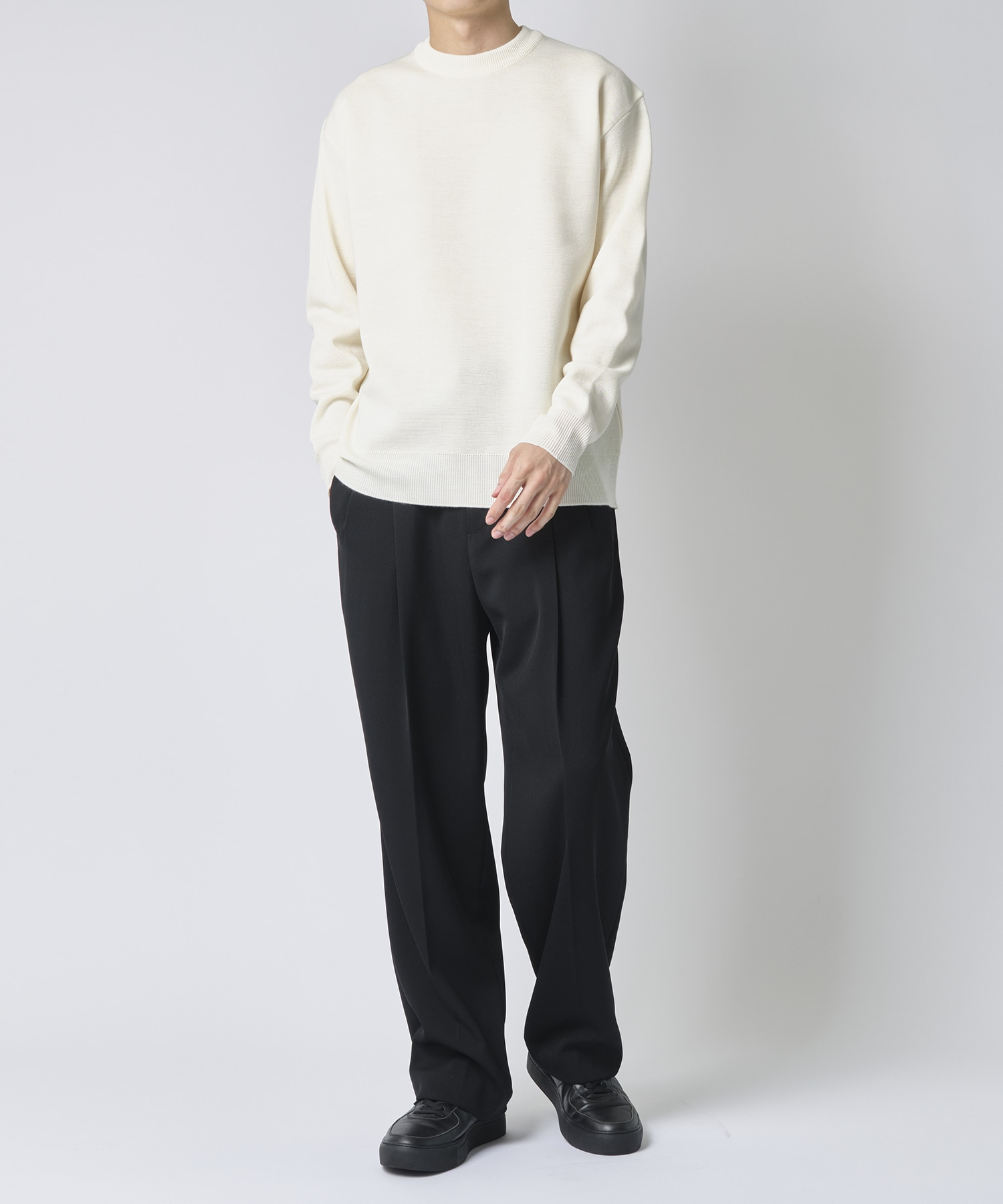 ×UT WOOL MILANO RIB CREW NECK KNIT STUDIOUS