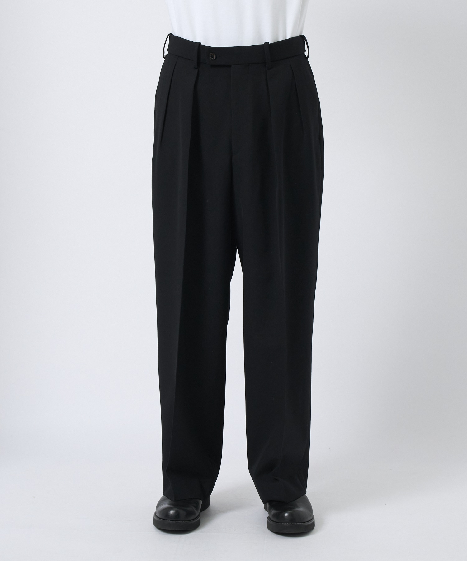 DOUBLE PLEATED TROUSERS MARKAWARE/marka