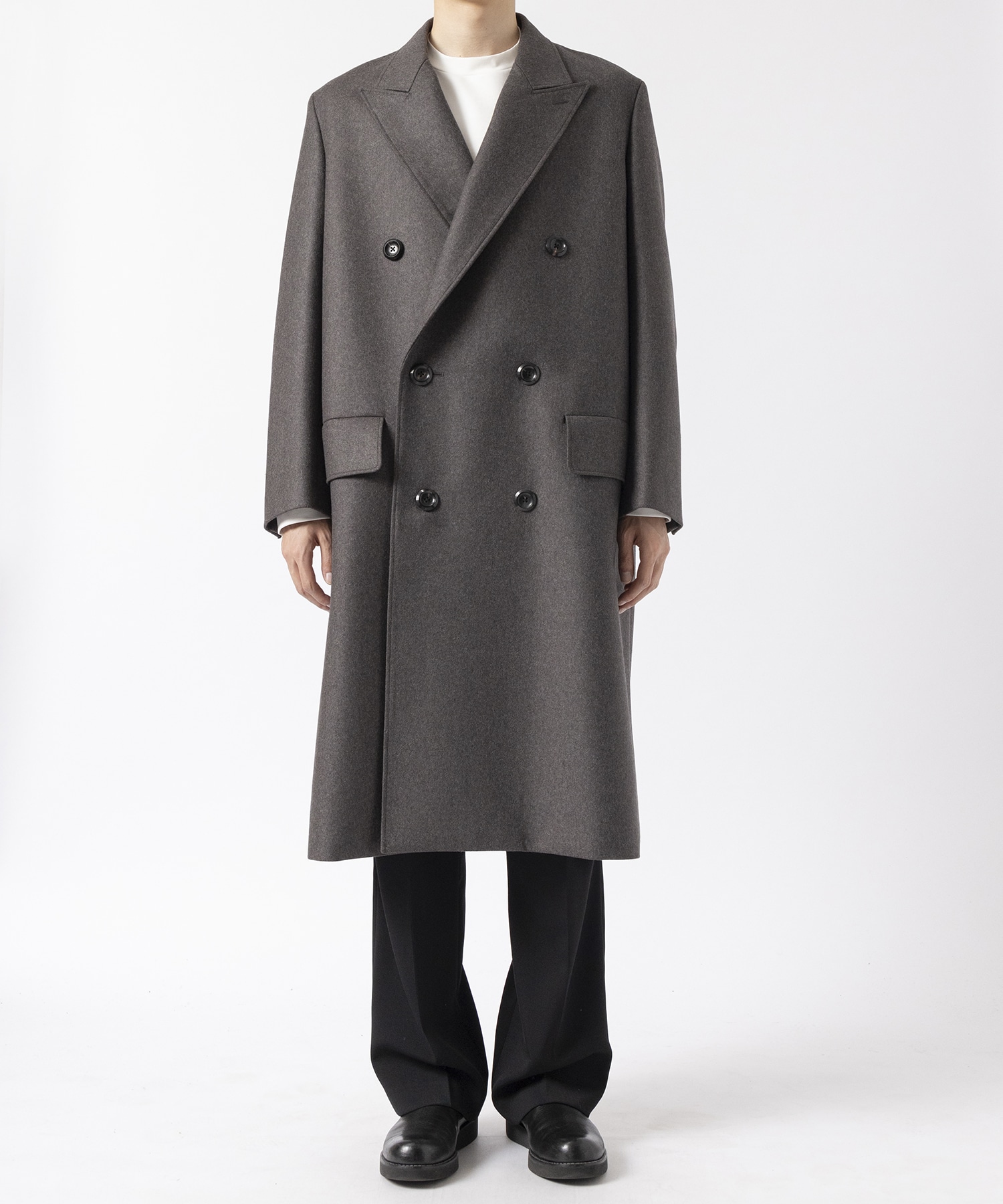 THE DOUBLE PEAKED TAILORED COAT THE RERACS