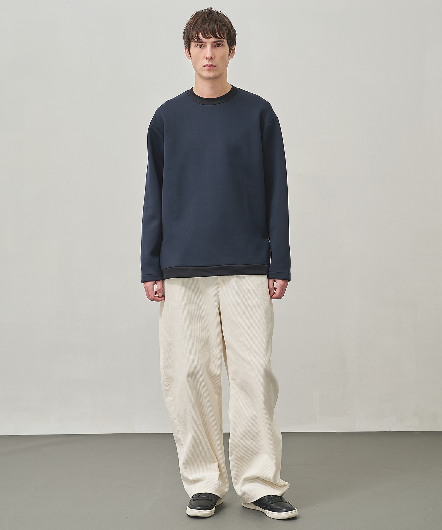 FEELS GOOD SIDESLIT SWEAT			 STUDIOUS