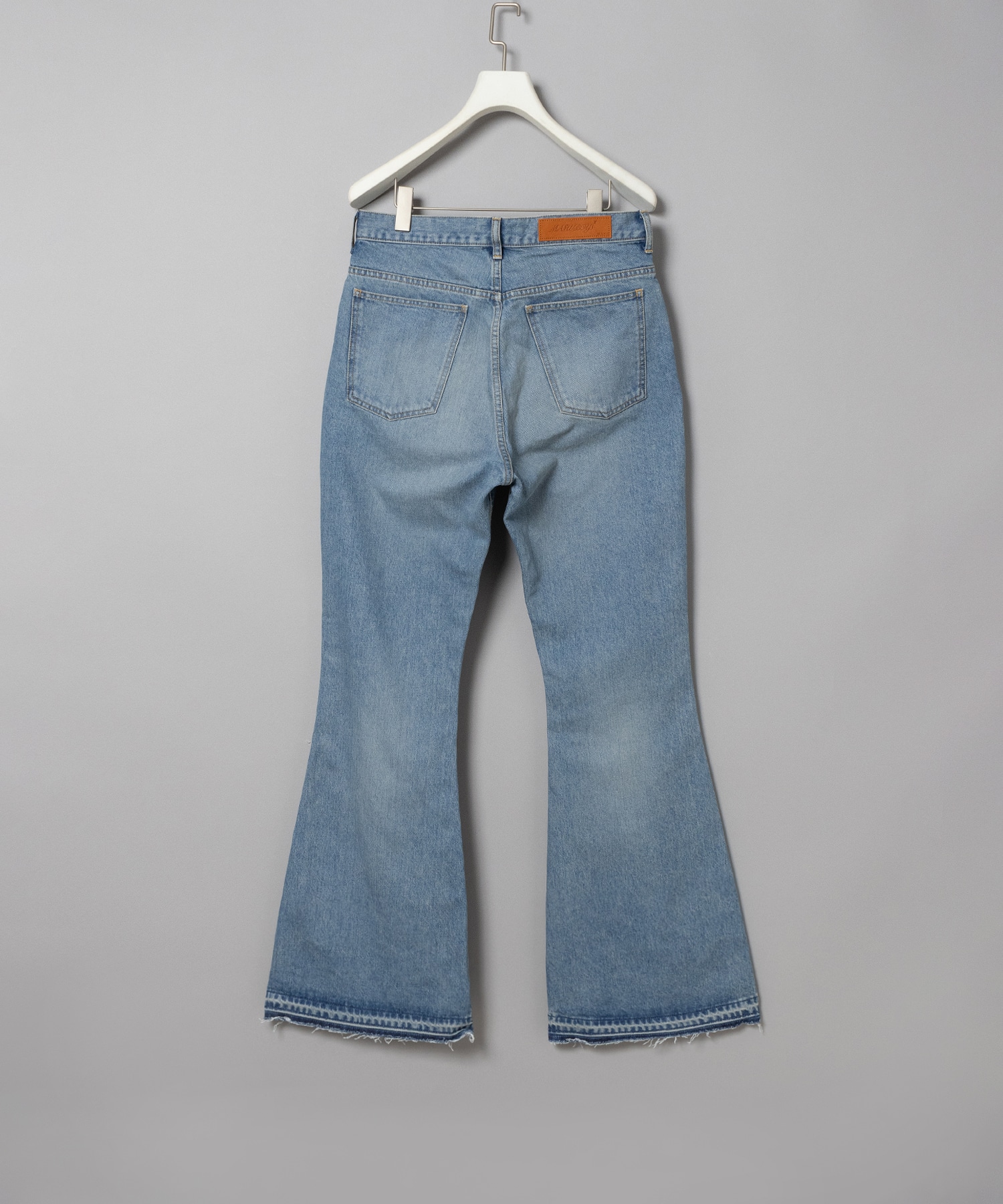 MASU BOYS EMBLEM BELL-BUTTOM JEANS MASU