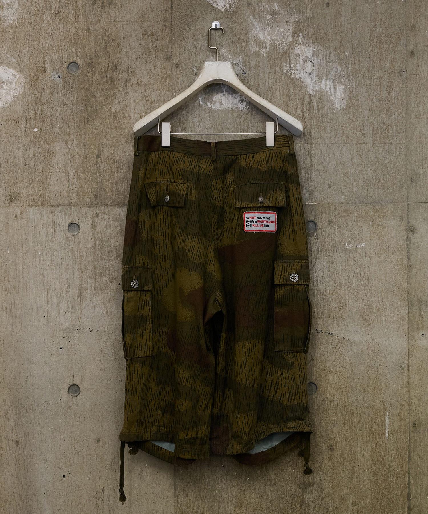 dangerous camo weird pants LES SIX