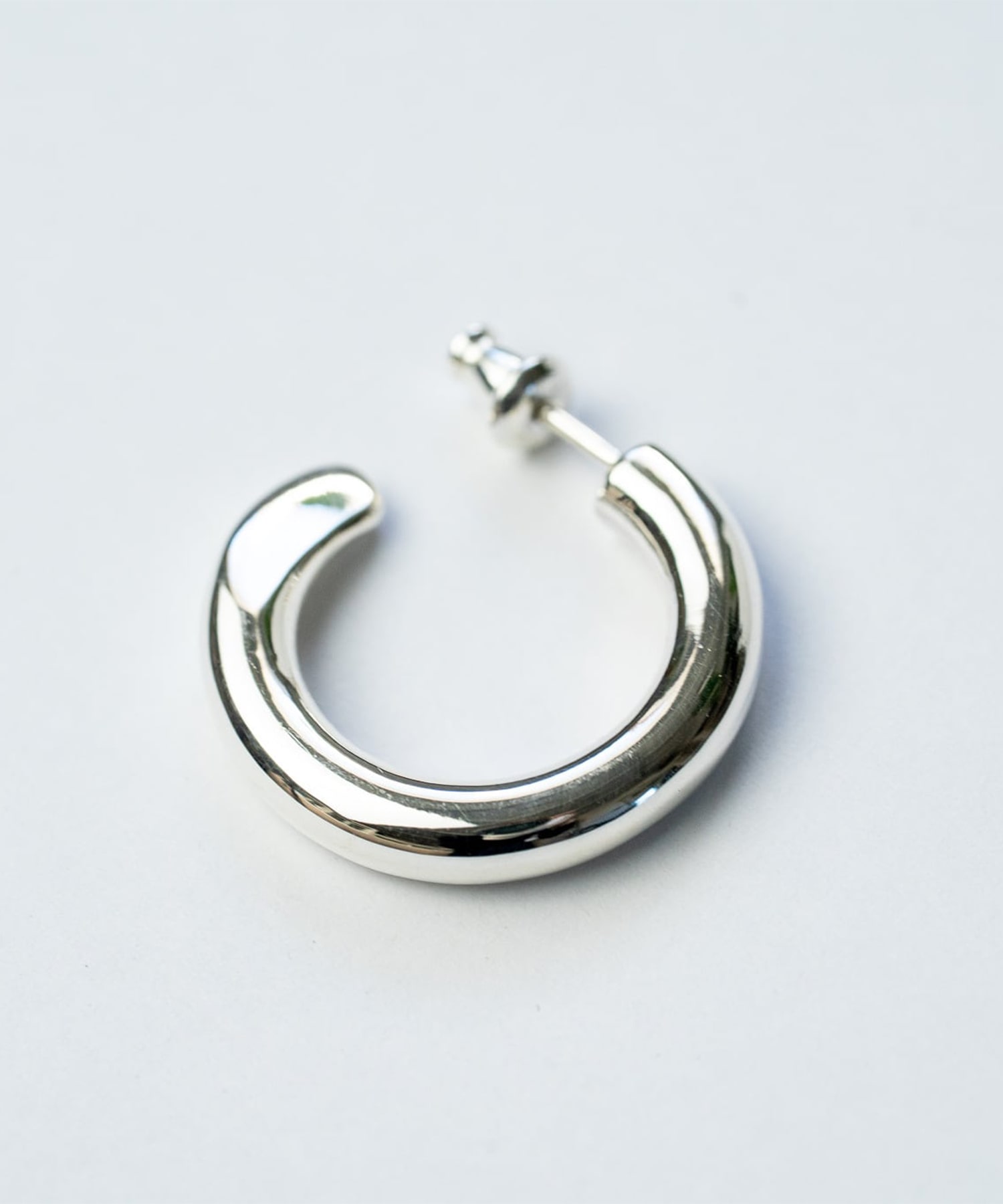 PI-004 Round earring (Large) 線径4.5mm (右耳用) WAKAN SILVER SMITH