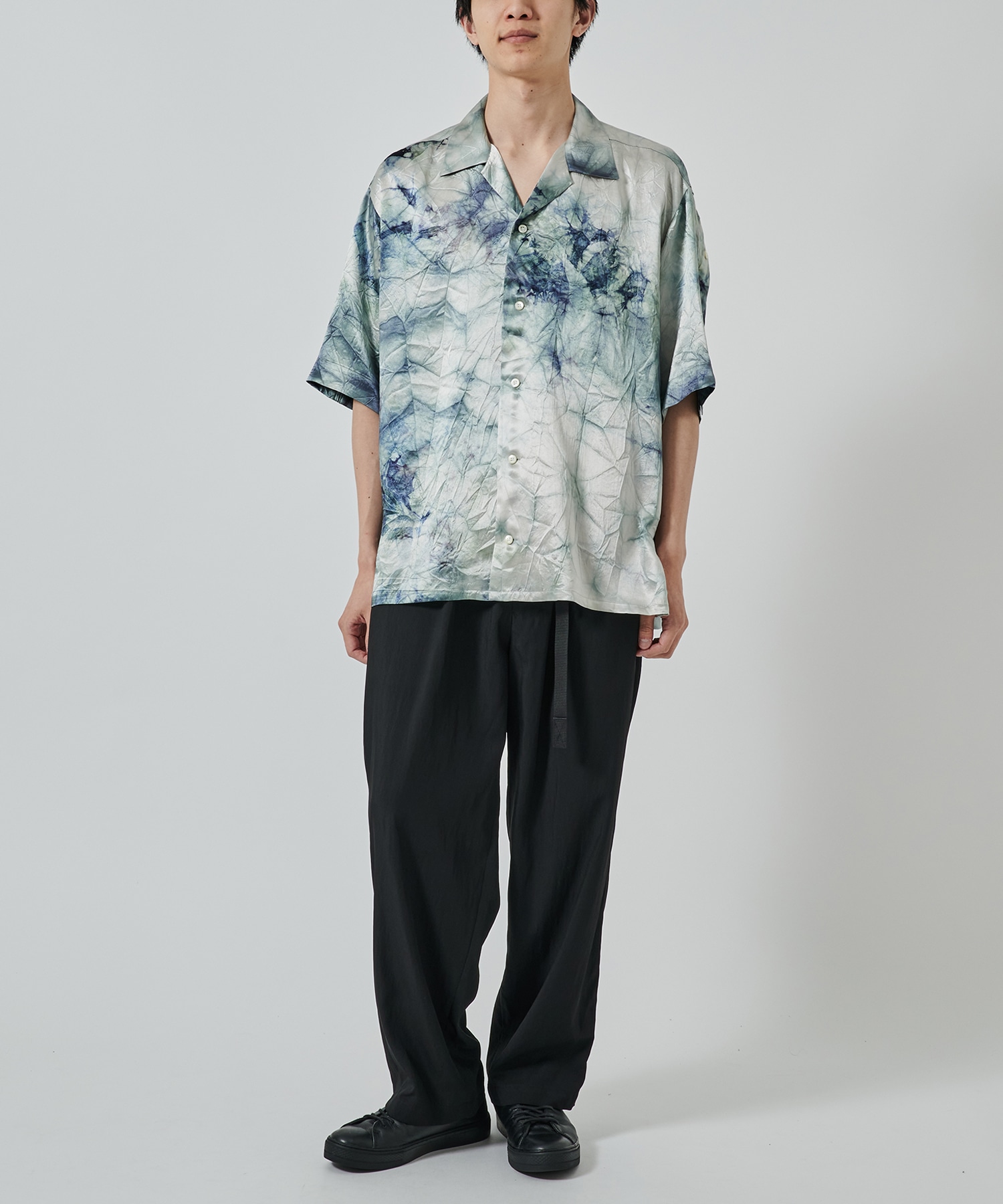 Slit Sleeve Open Collar Shirt UJOH HOMME